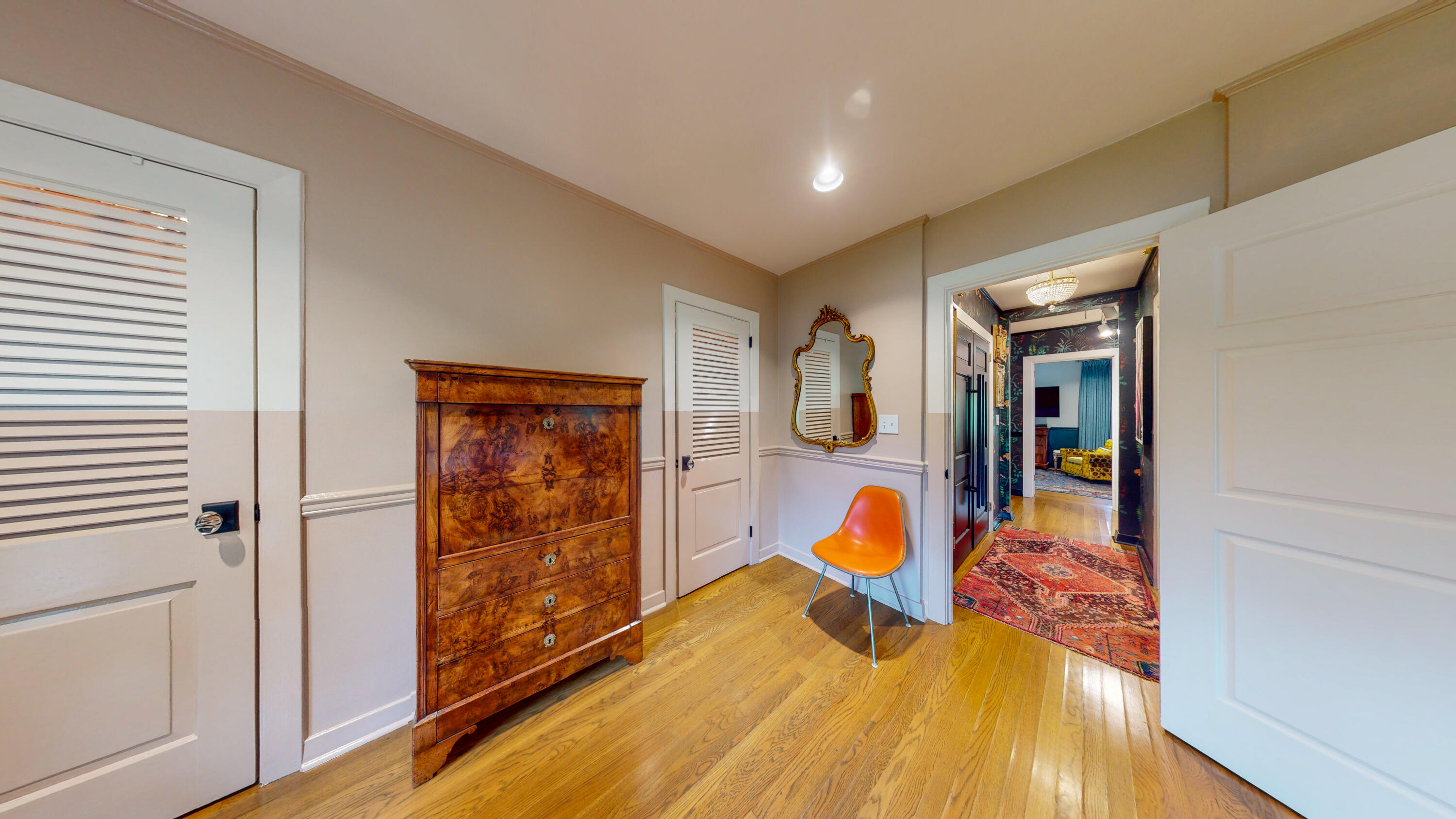 EAST HILL - Residential