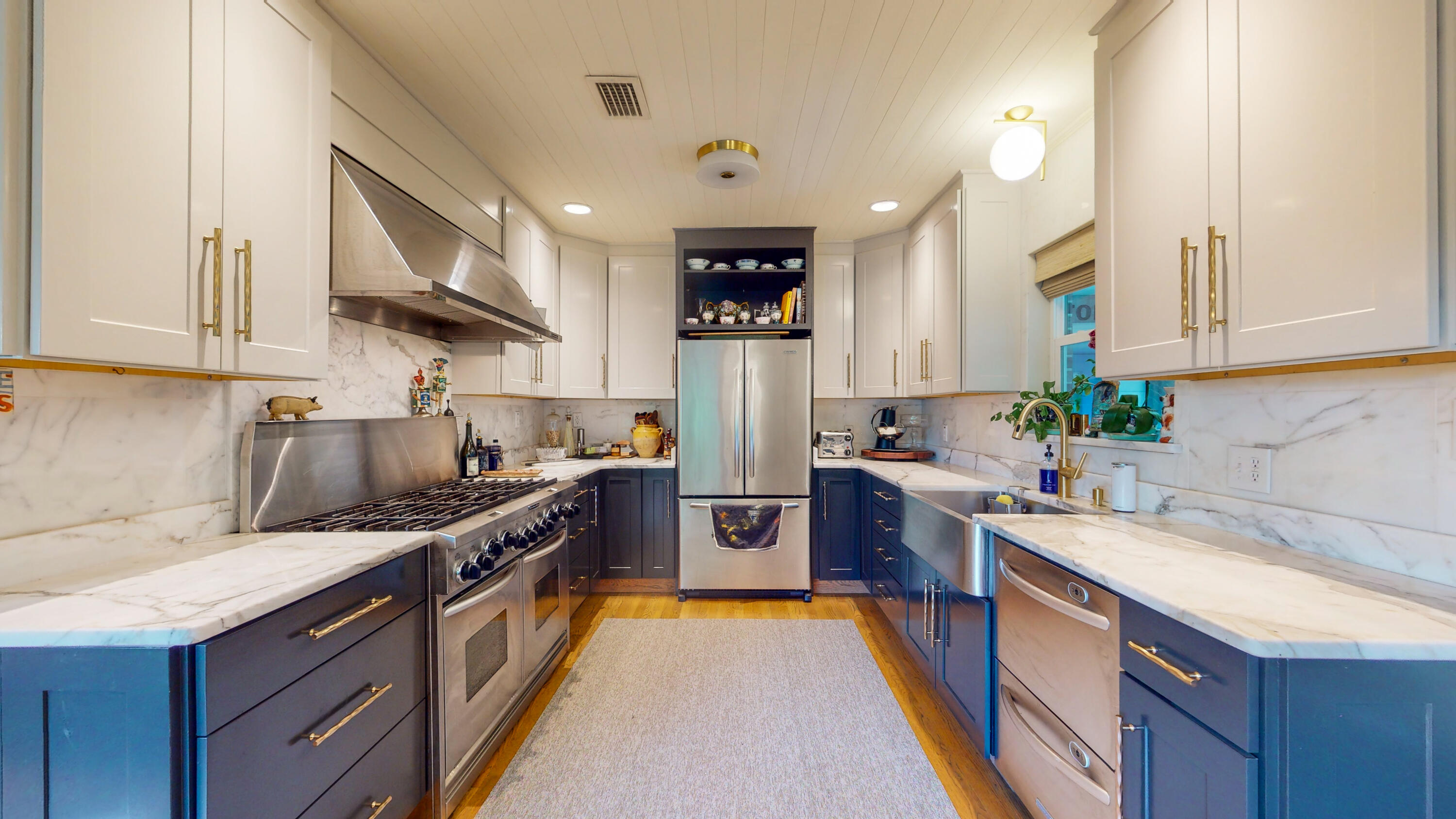 EAST HILL - Residential
