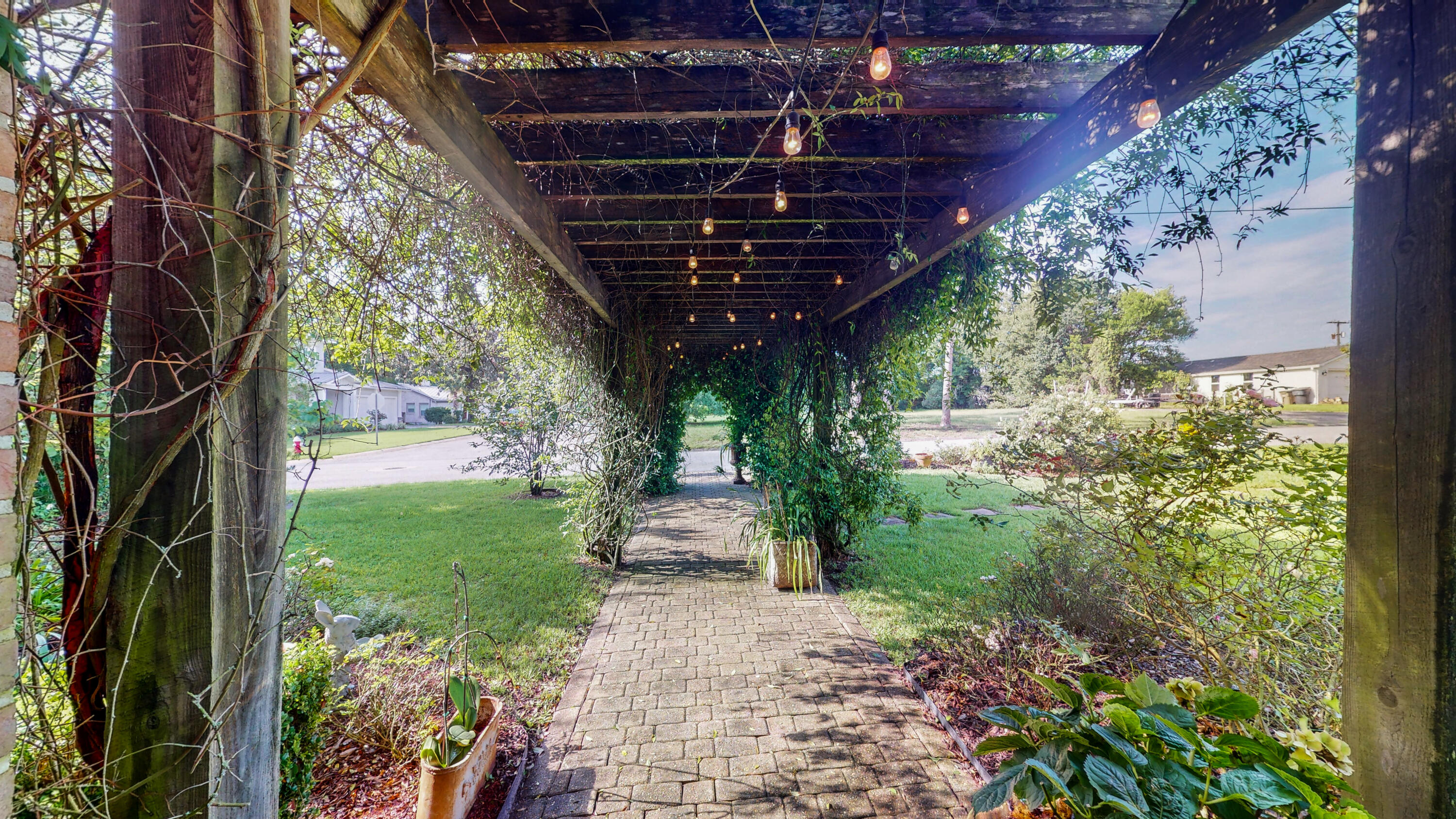 EAST HILL - Residential