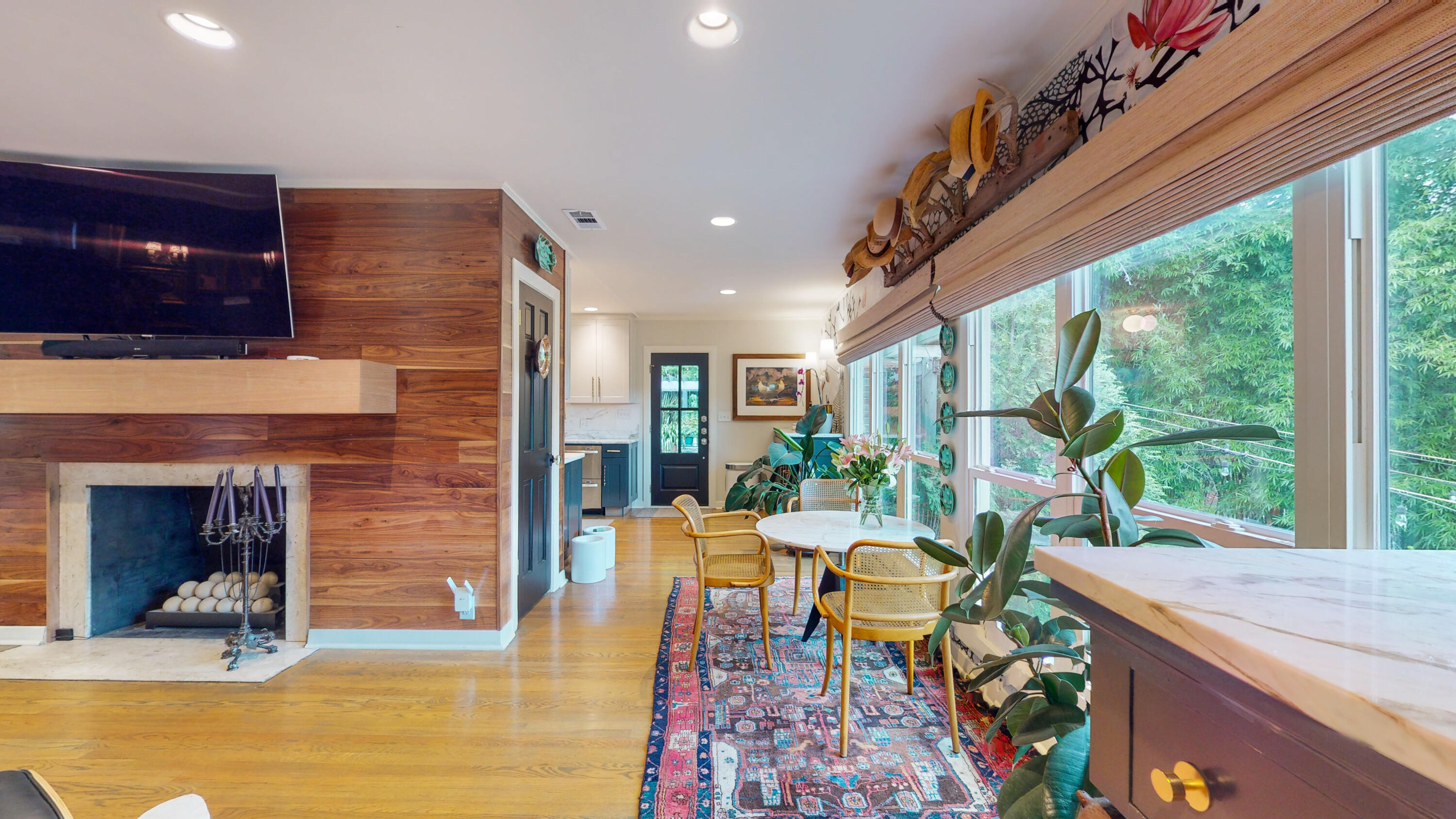 EAST HILL - Residential