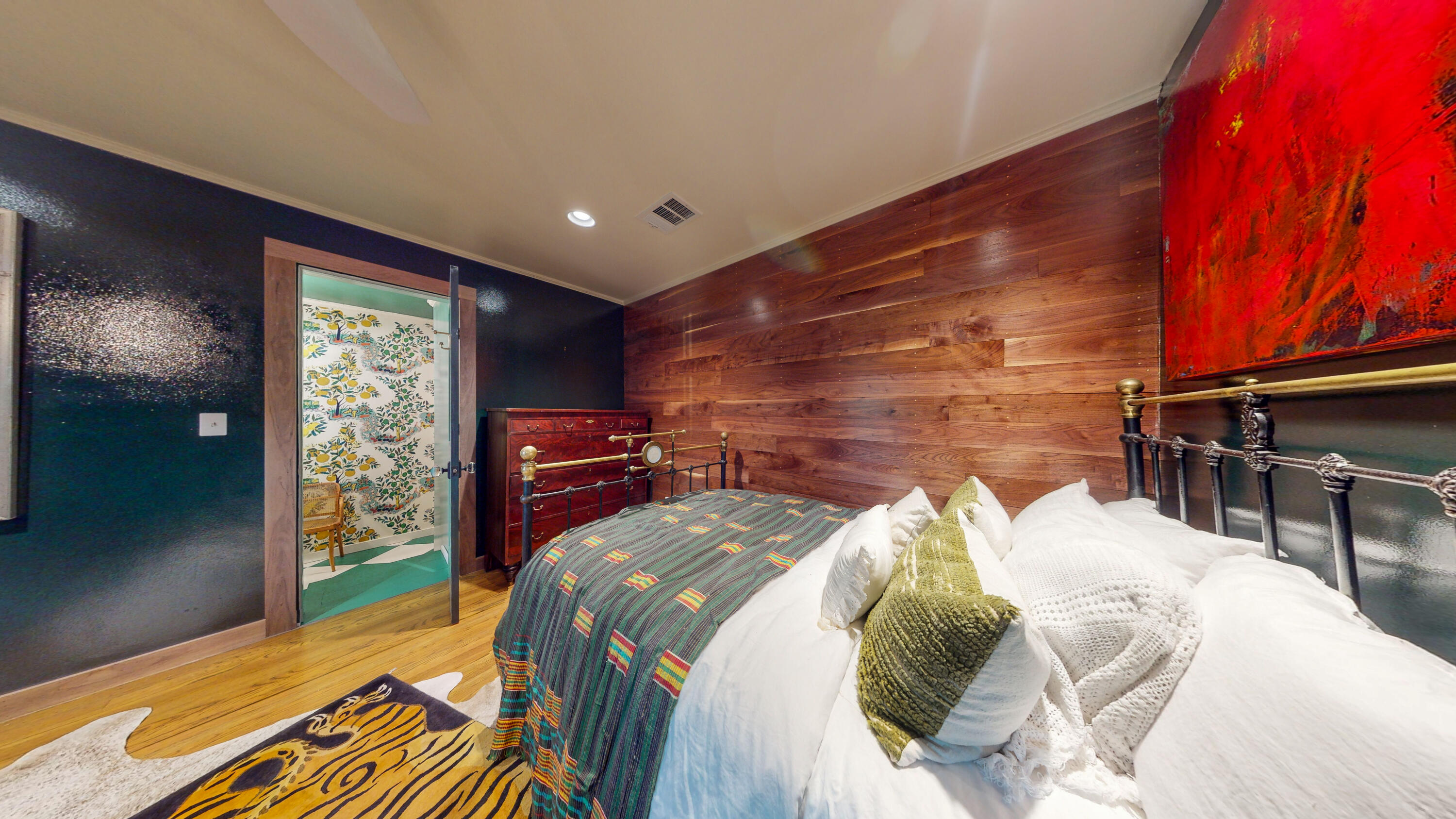 EAST HILL - Residential
