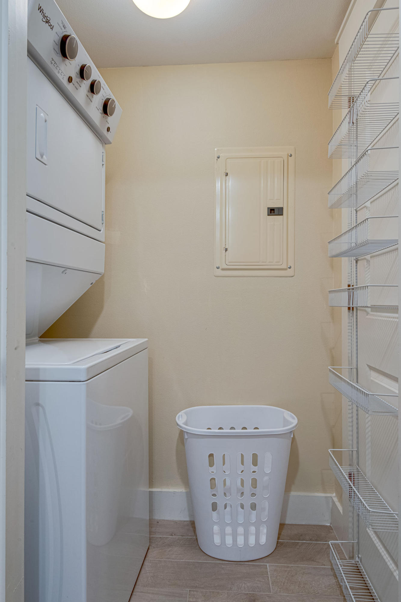 PILOT HOUSE - Residential