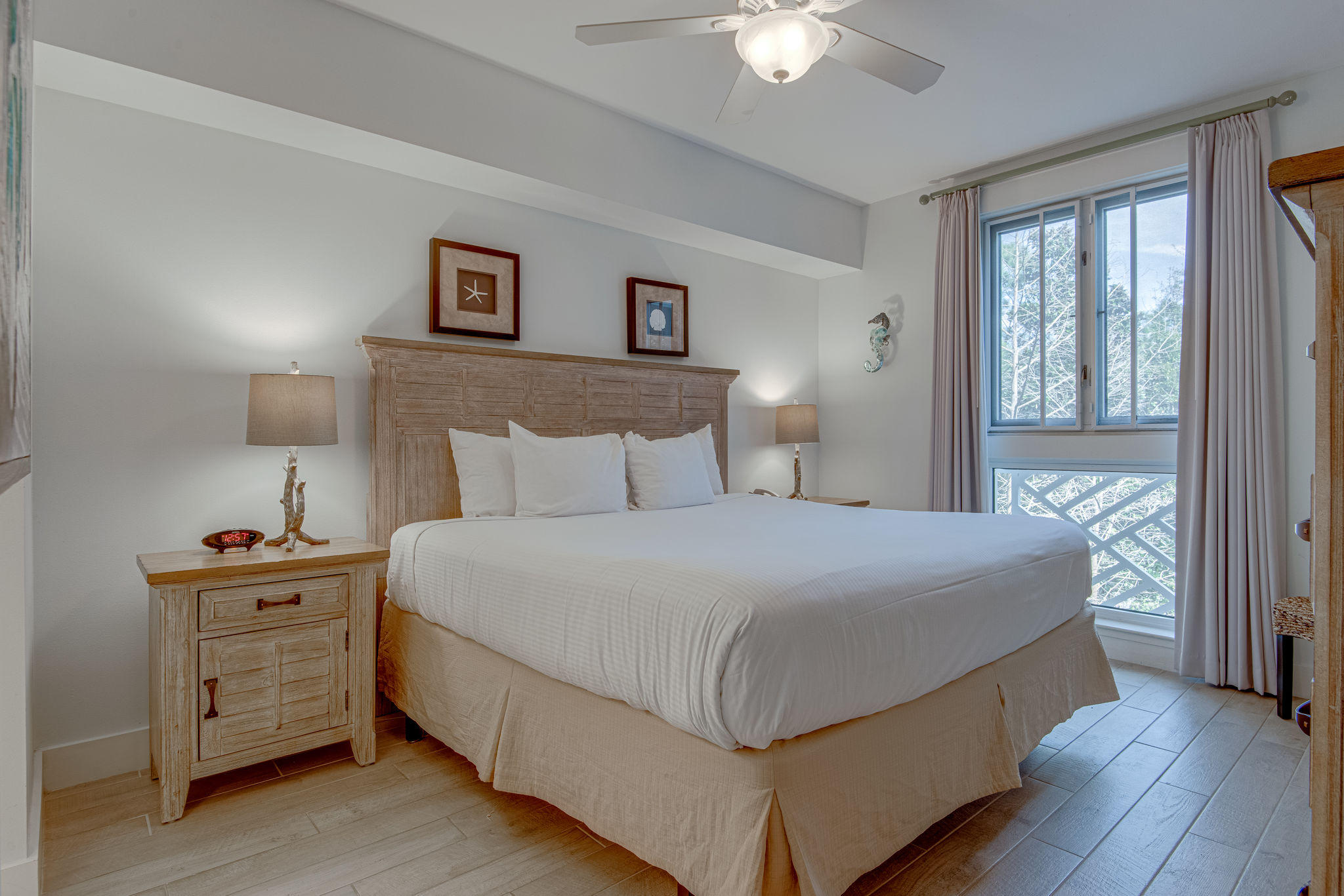 PILOT HOUSE - Residential