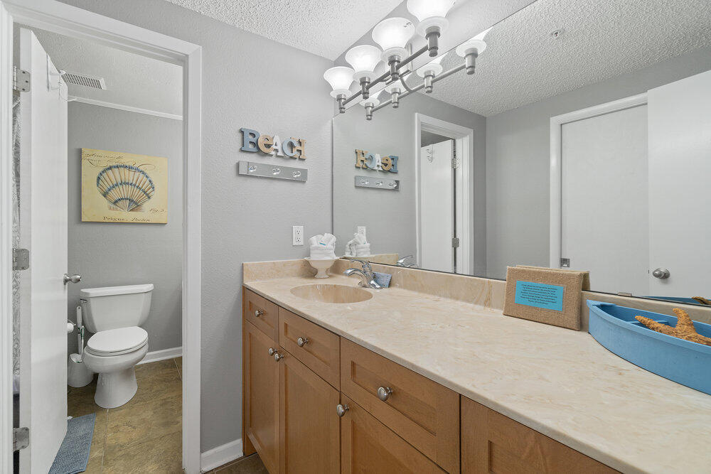 NAVARRE TOWERS CONDO - Residential