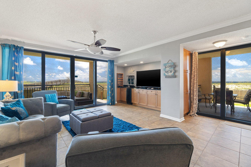 NAVARRE TOWERS CONDO - Residential