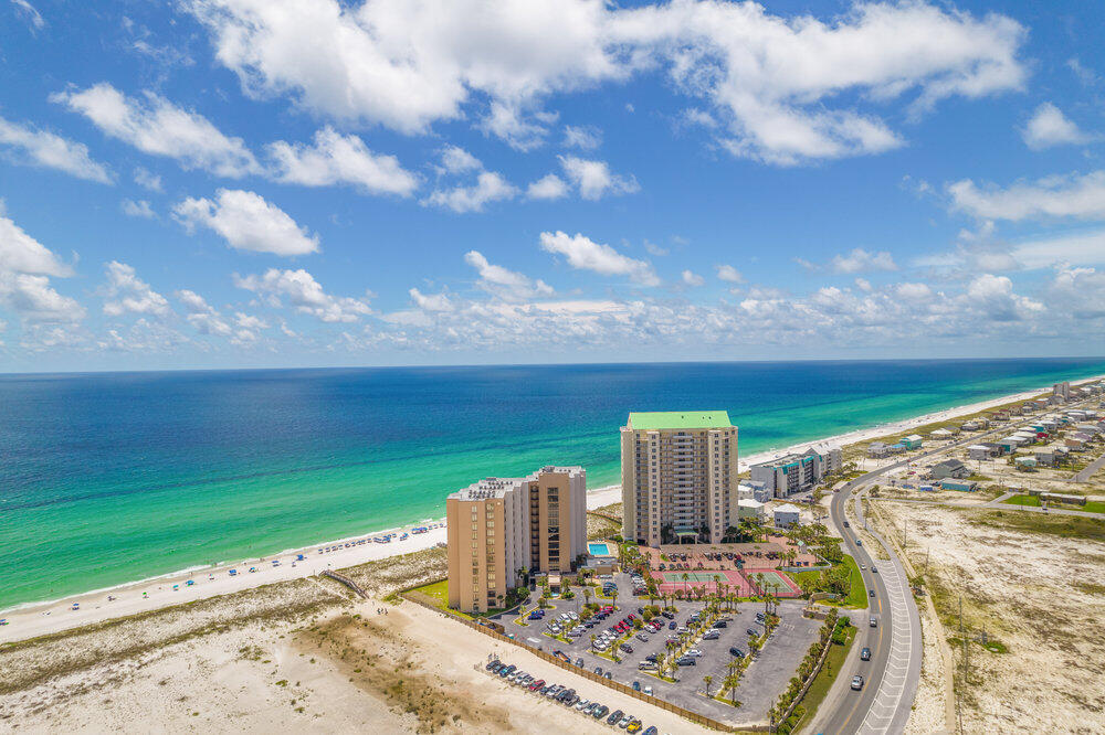 NAVARRE TOWERS CONDO - Residential