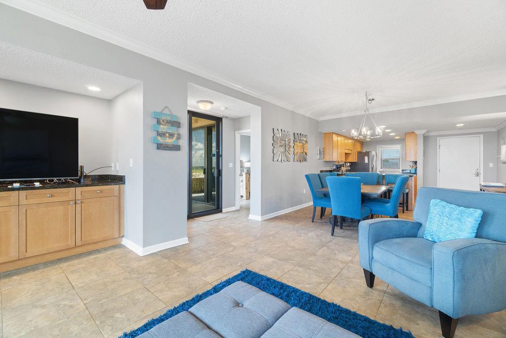 NAVARRE TOWERS CONDO - Residential