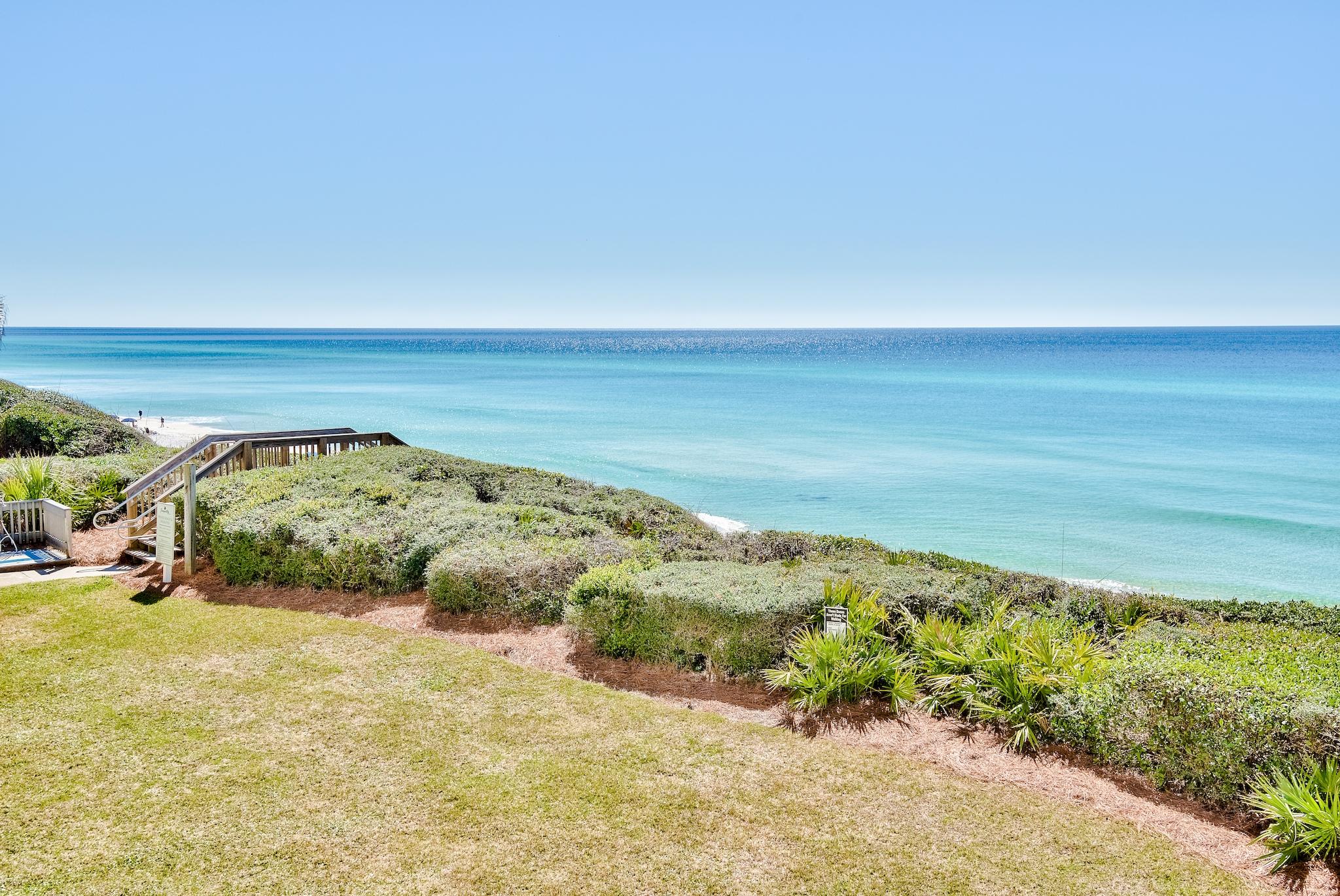 TRANQUILLITY ON THE BEACH - Residential