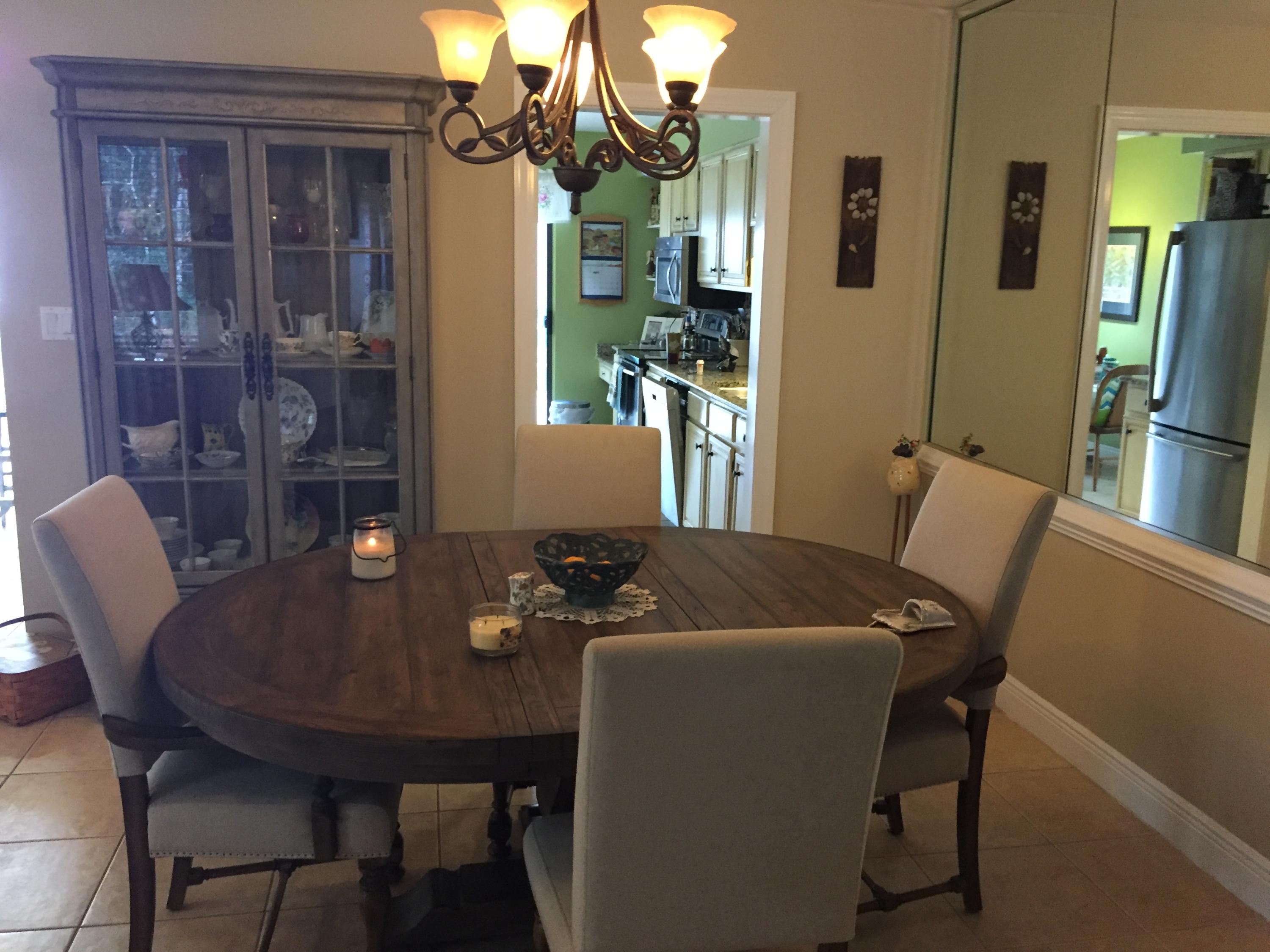 ROYAL OAK VILLAS BLUEWATER BAY - Residential