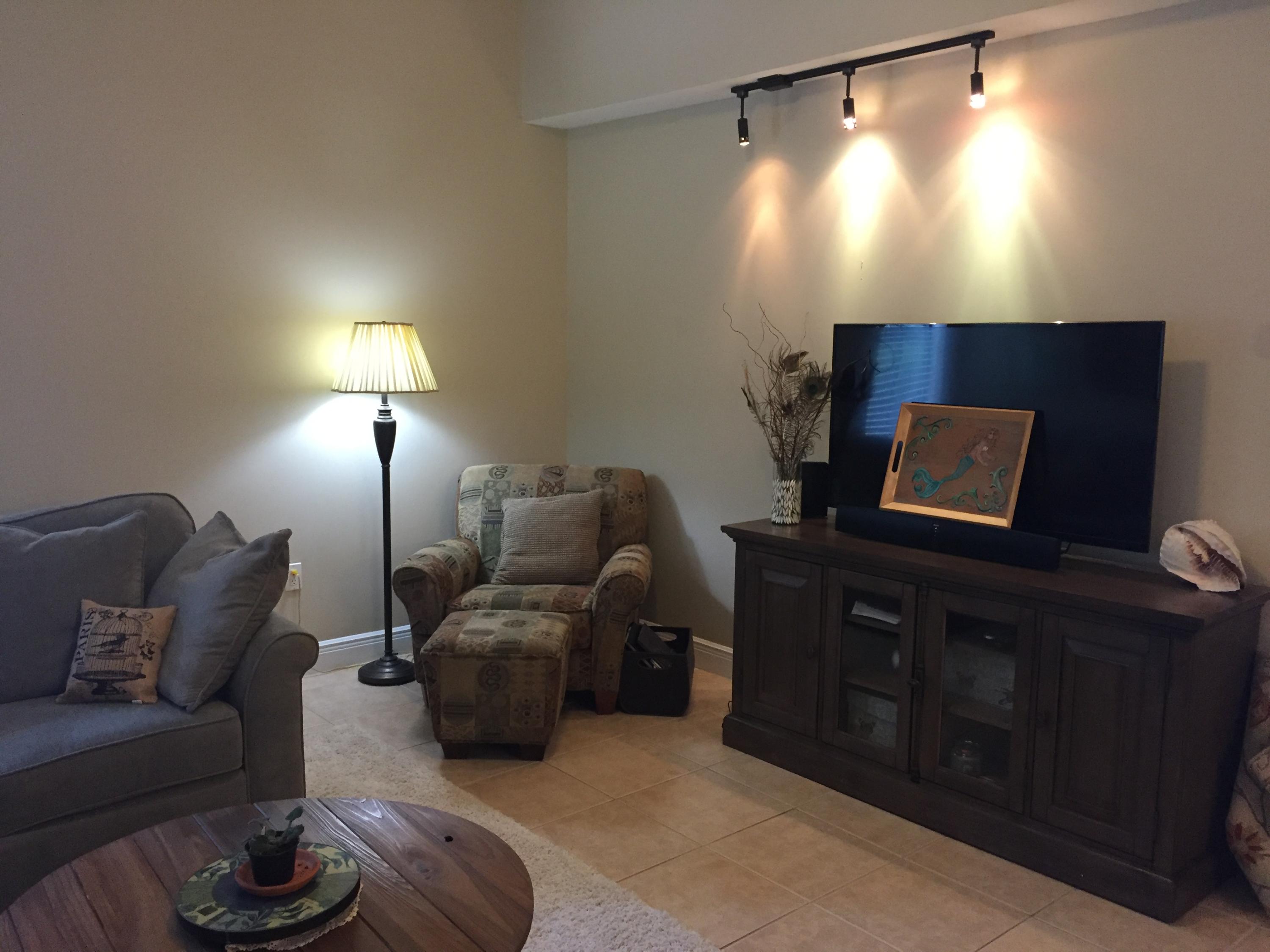 ROYAL OAK VILLAS BLUEWATER BAY - Residential