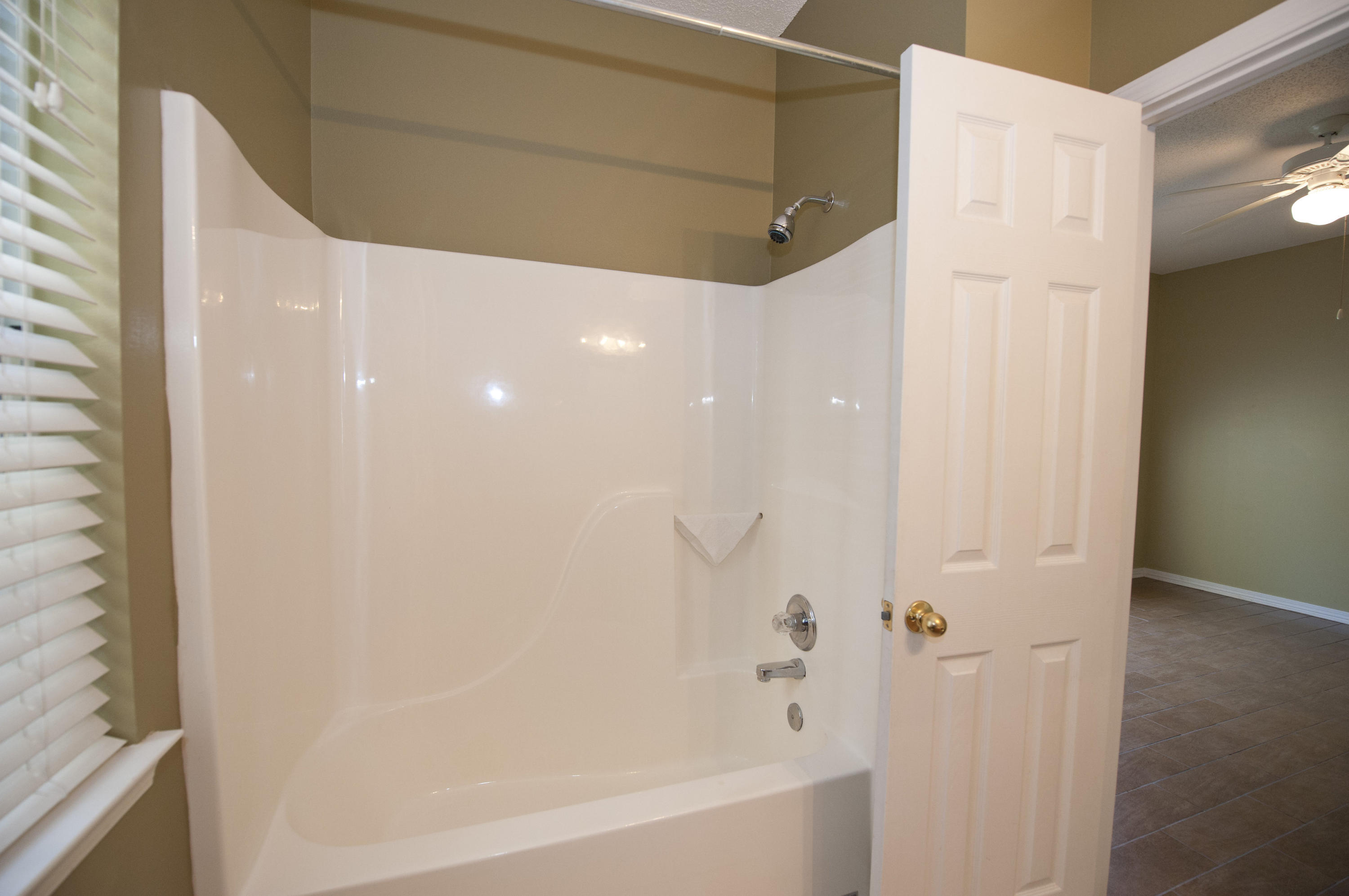 THE OAKS AT NICEVILLE - Residential