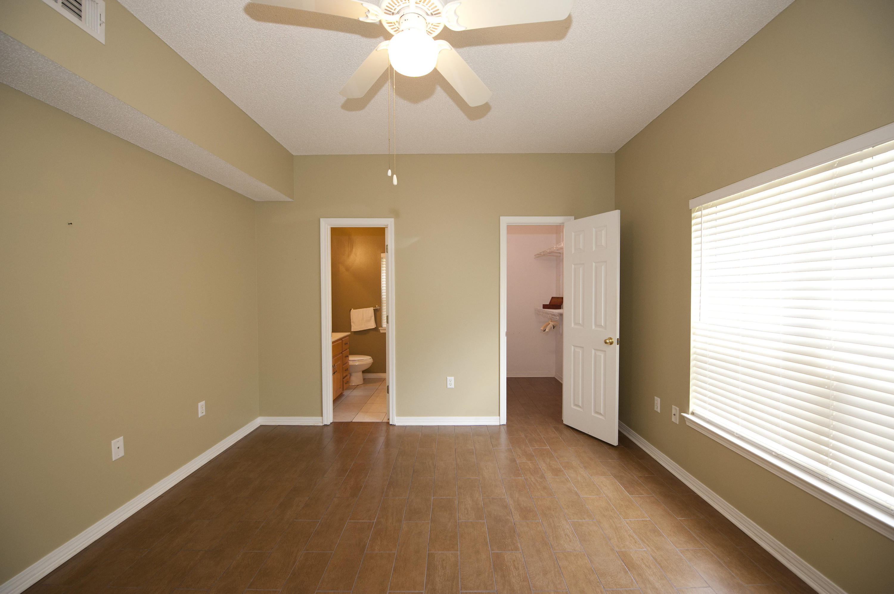 THE OAKS AT NICEVILLE - Residential