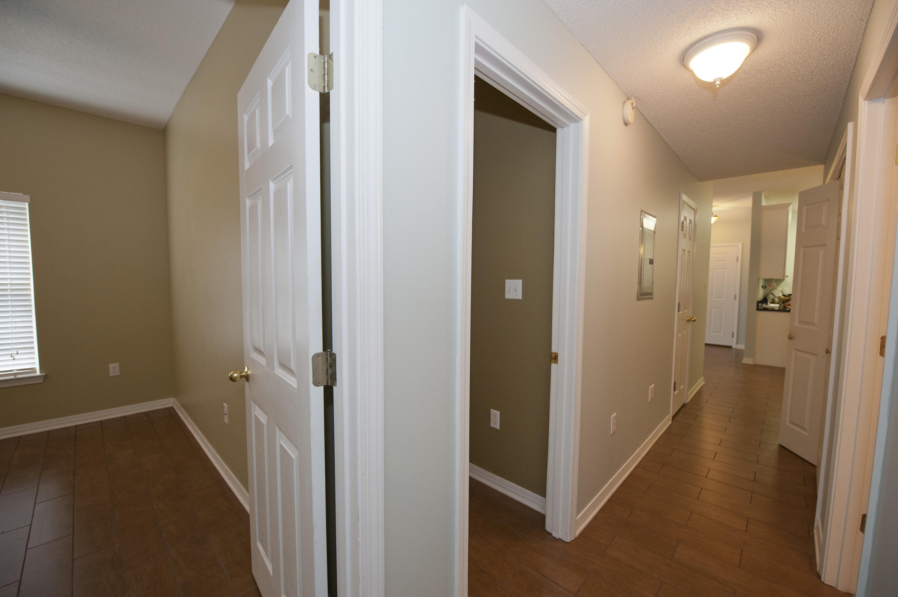 THE OAKS AT NICEVILLE - Residential