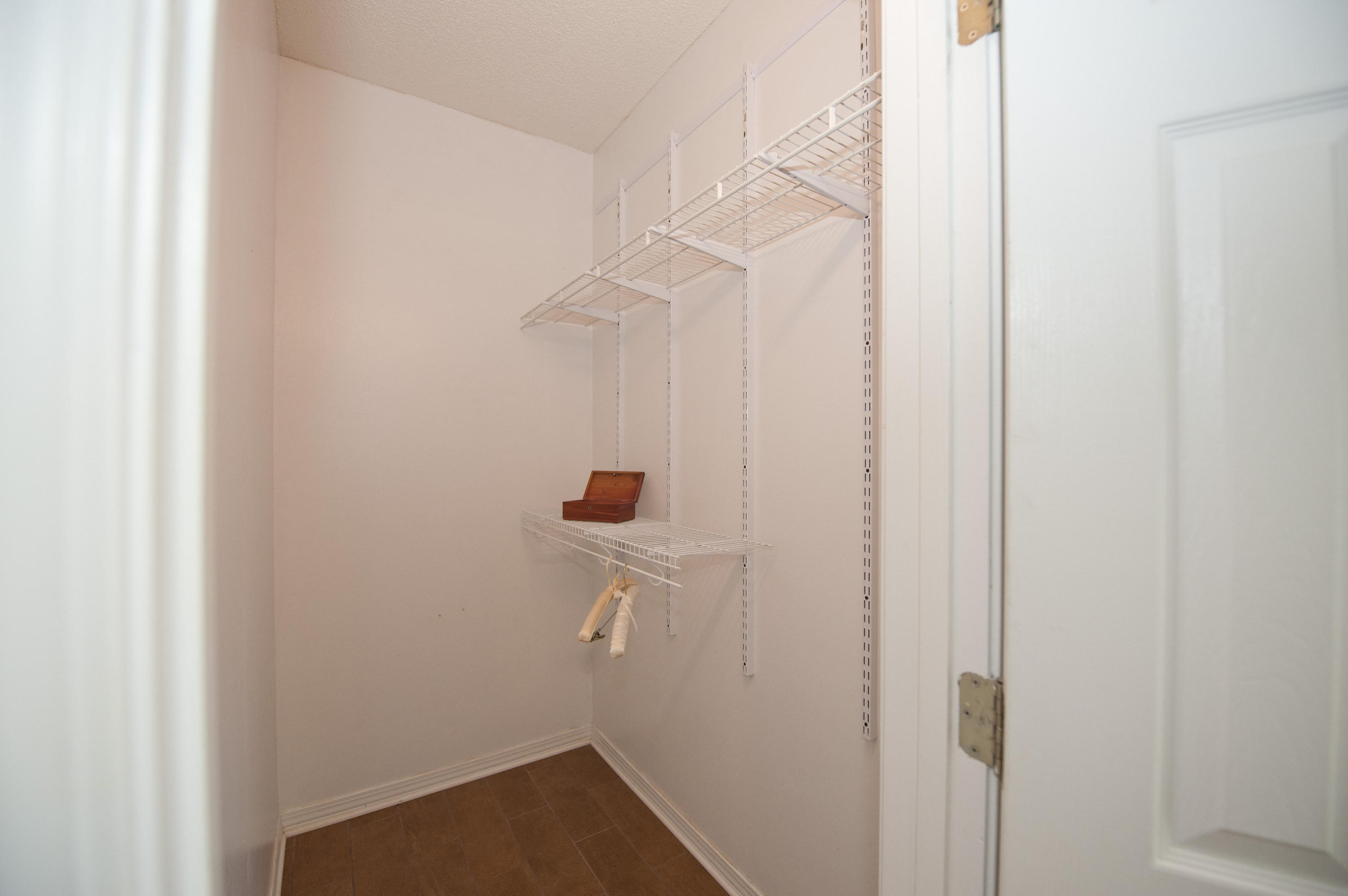 THE OAKS AT NICEVILLE - Residential