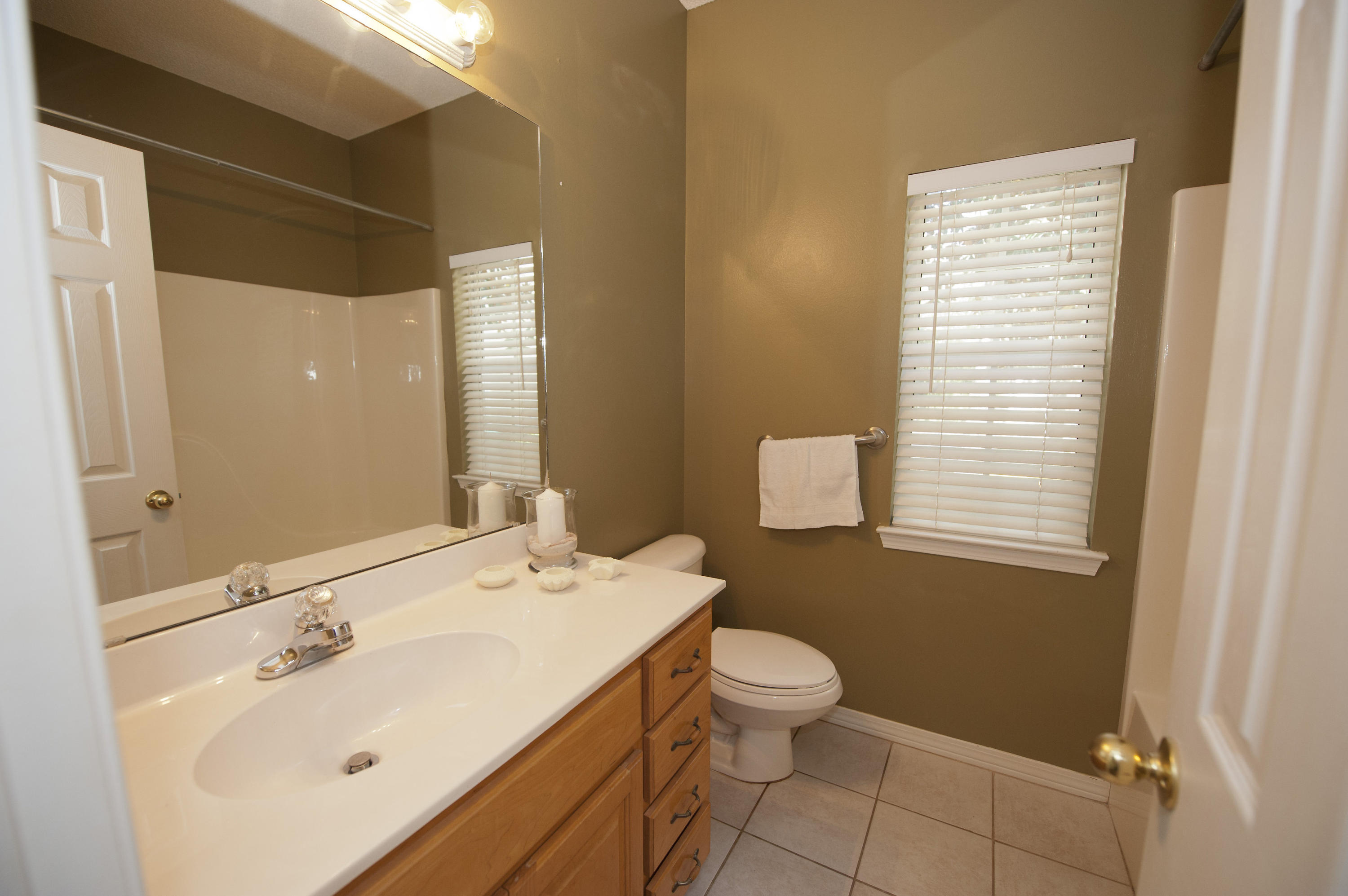 THE OAKS AT NICEVILLE - Residential