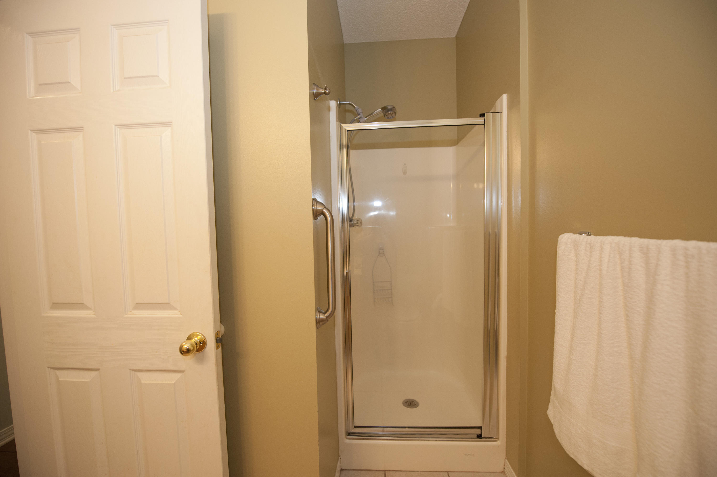 THE OAKS AT NICEVILLE - Residential