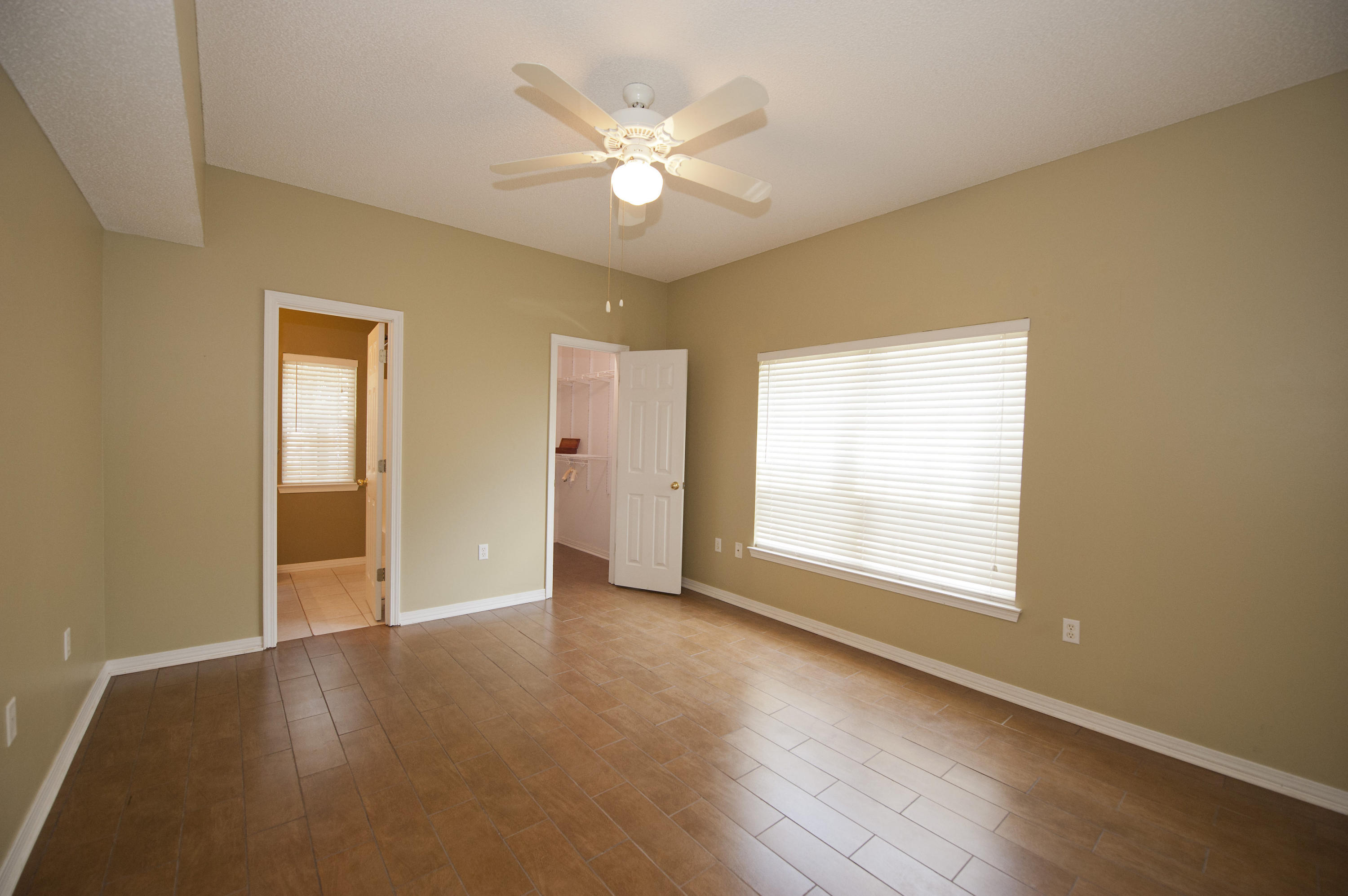 THE OAKS AT NICEVILLE - Residential