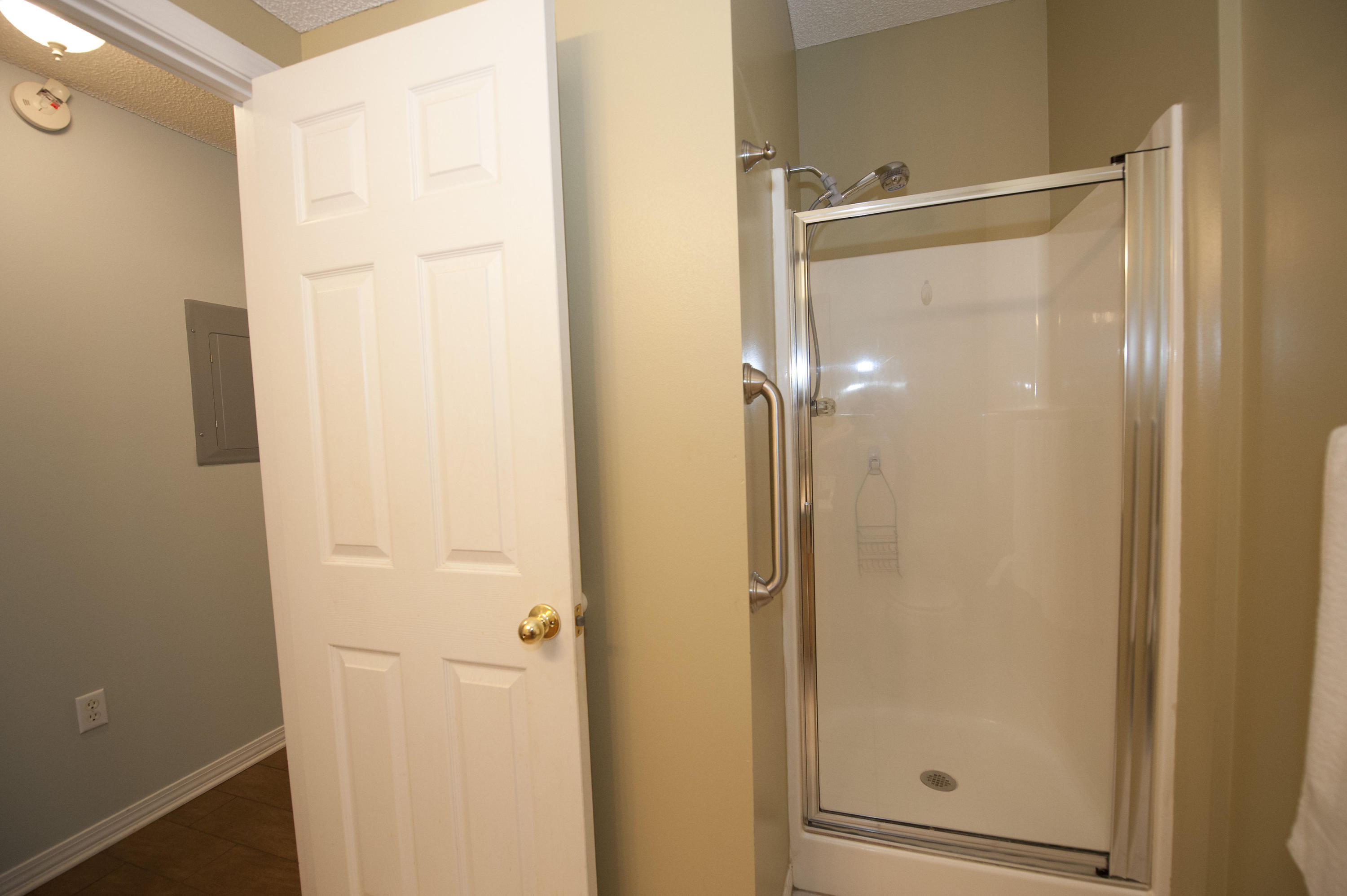 THE OAKS AT NICEVILLE - Residential