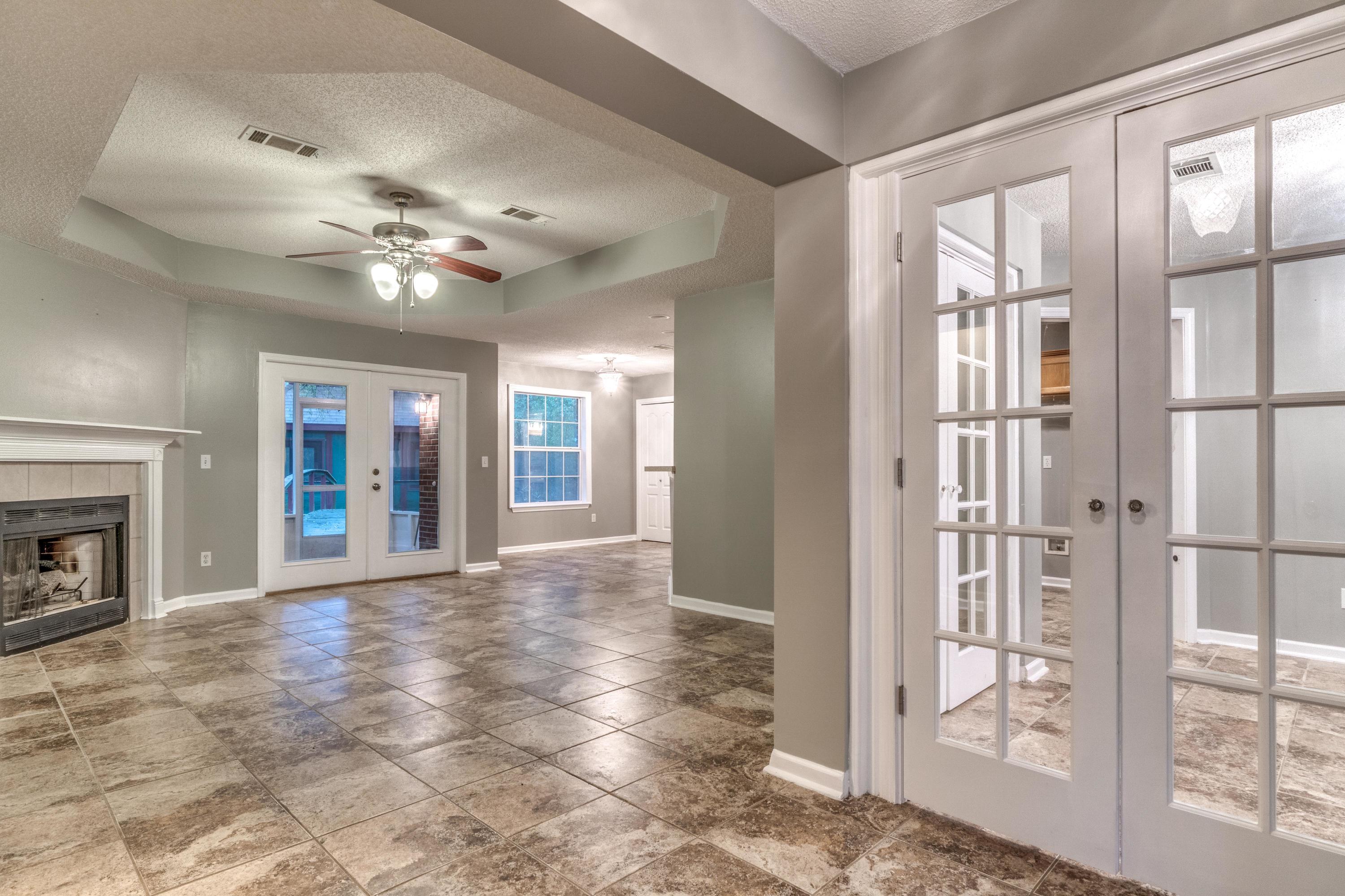 HIDDEN SPRINGS - Residential