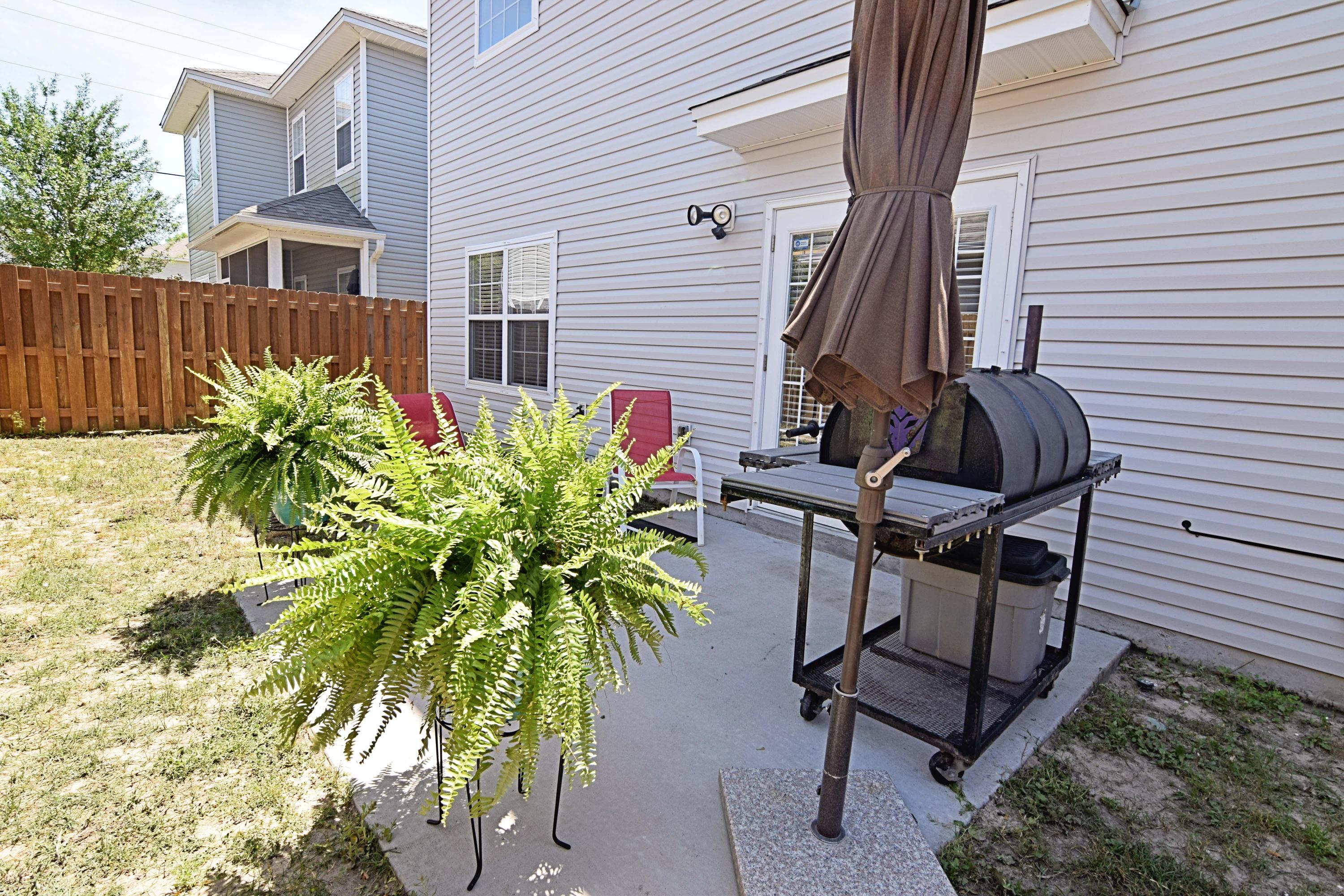 REDWOOD VILLAGE - Residential