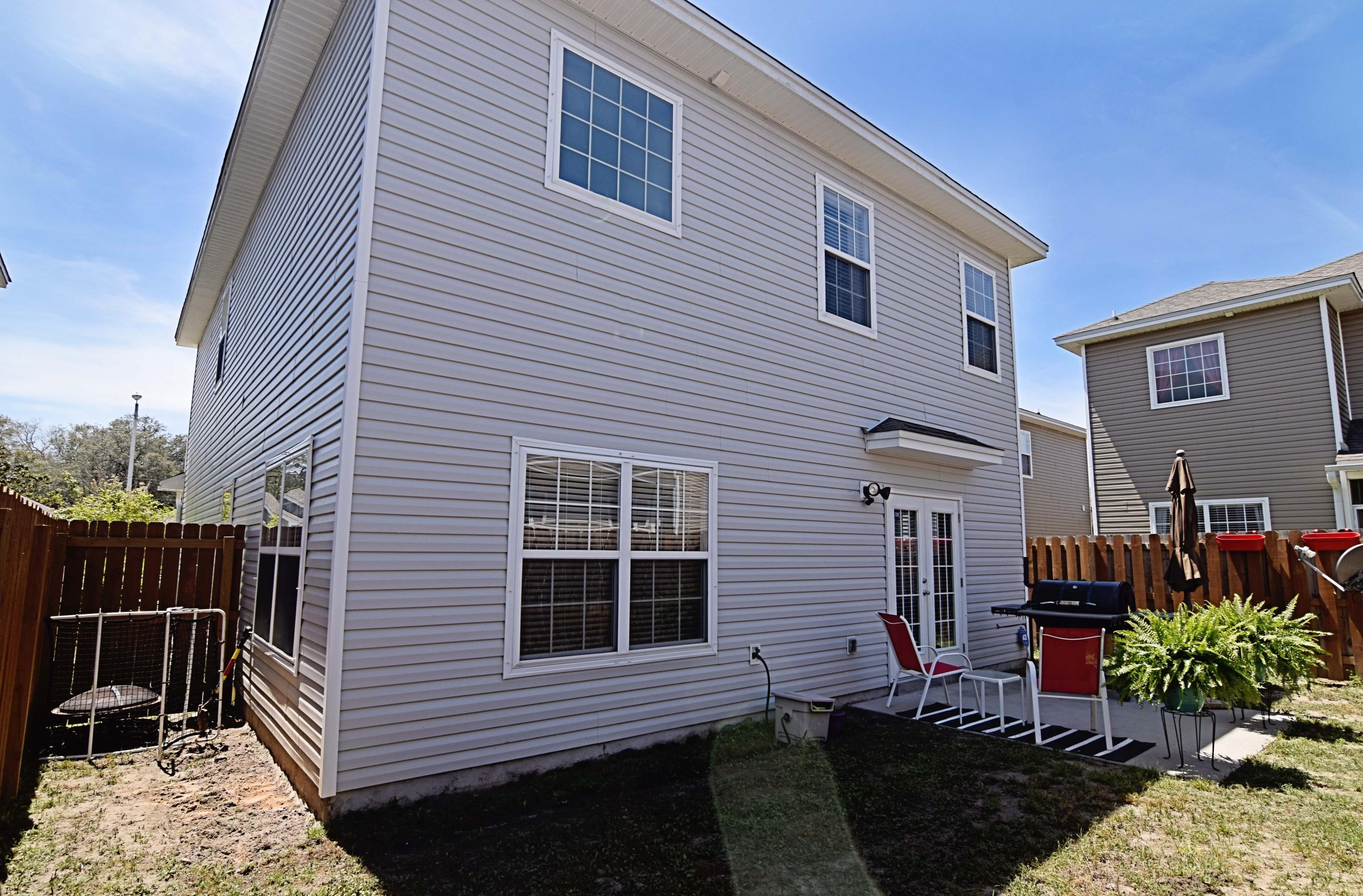 REDWOOD VILLAGE - Residential