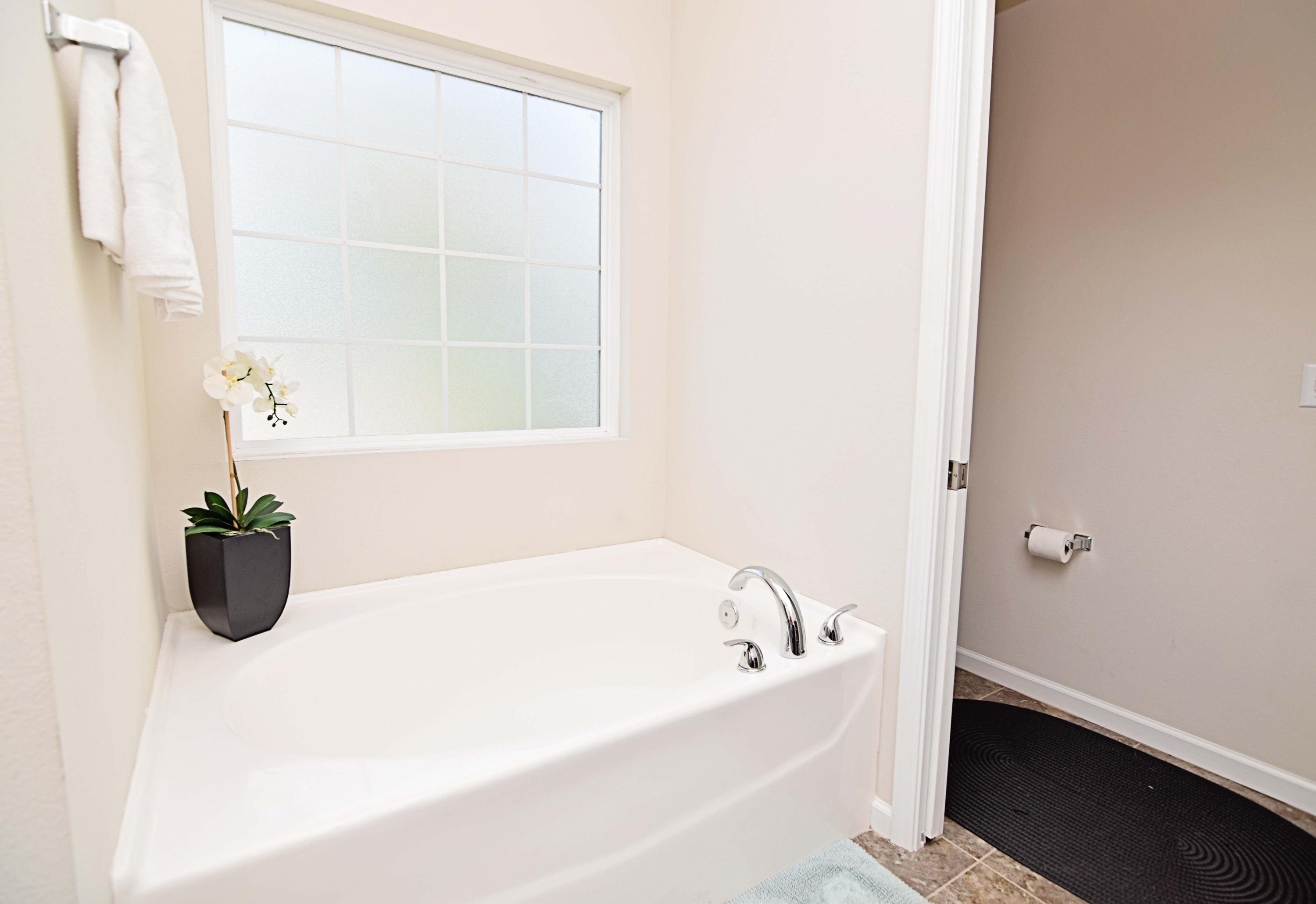 REDWOOD VILLAGE - Residential