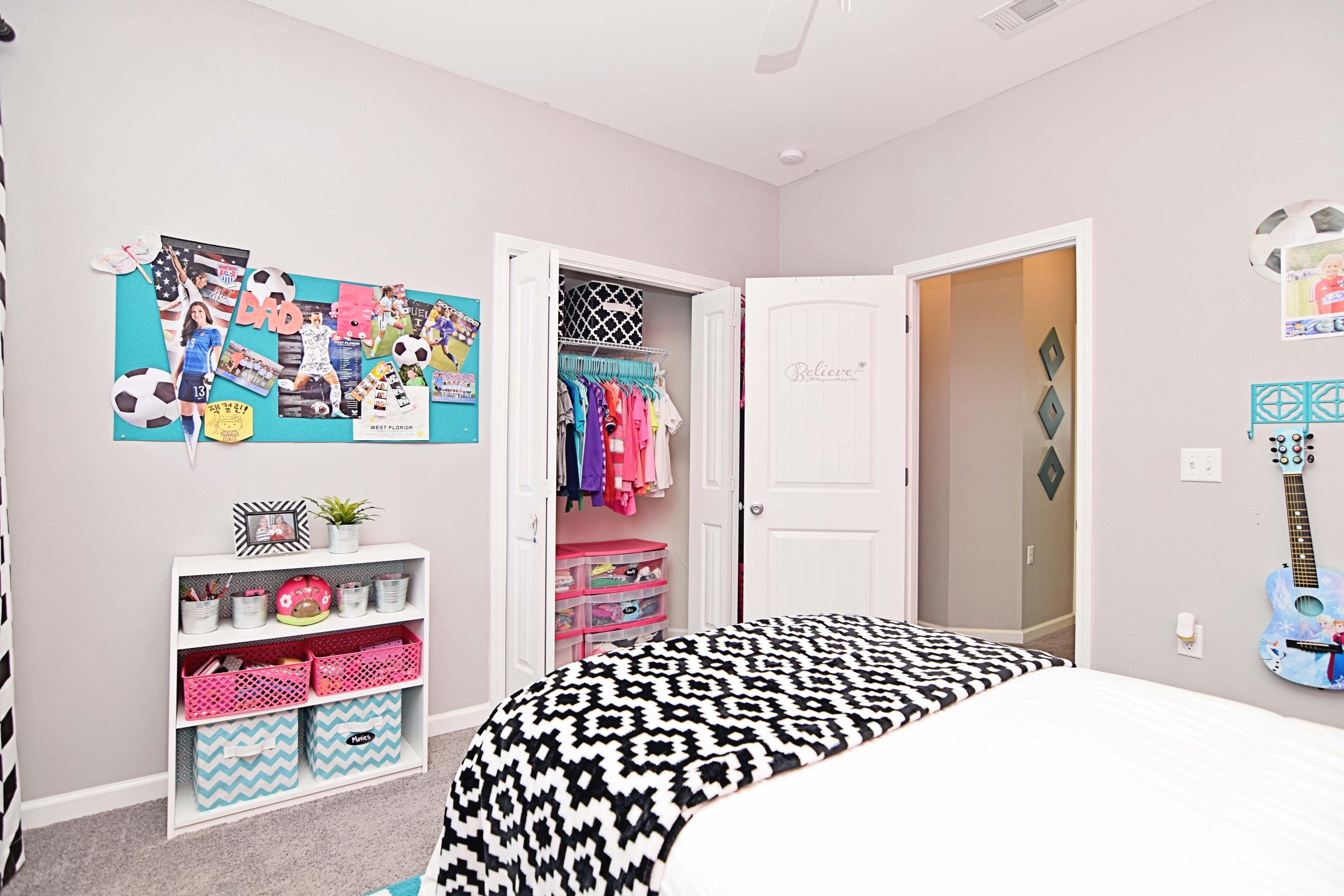 REDWOOD VILLAGE - Residential