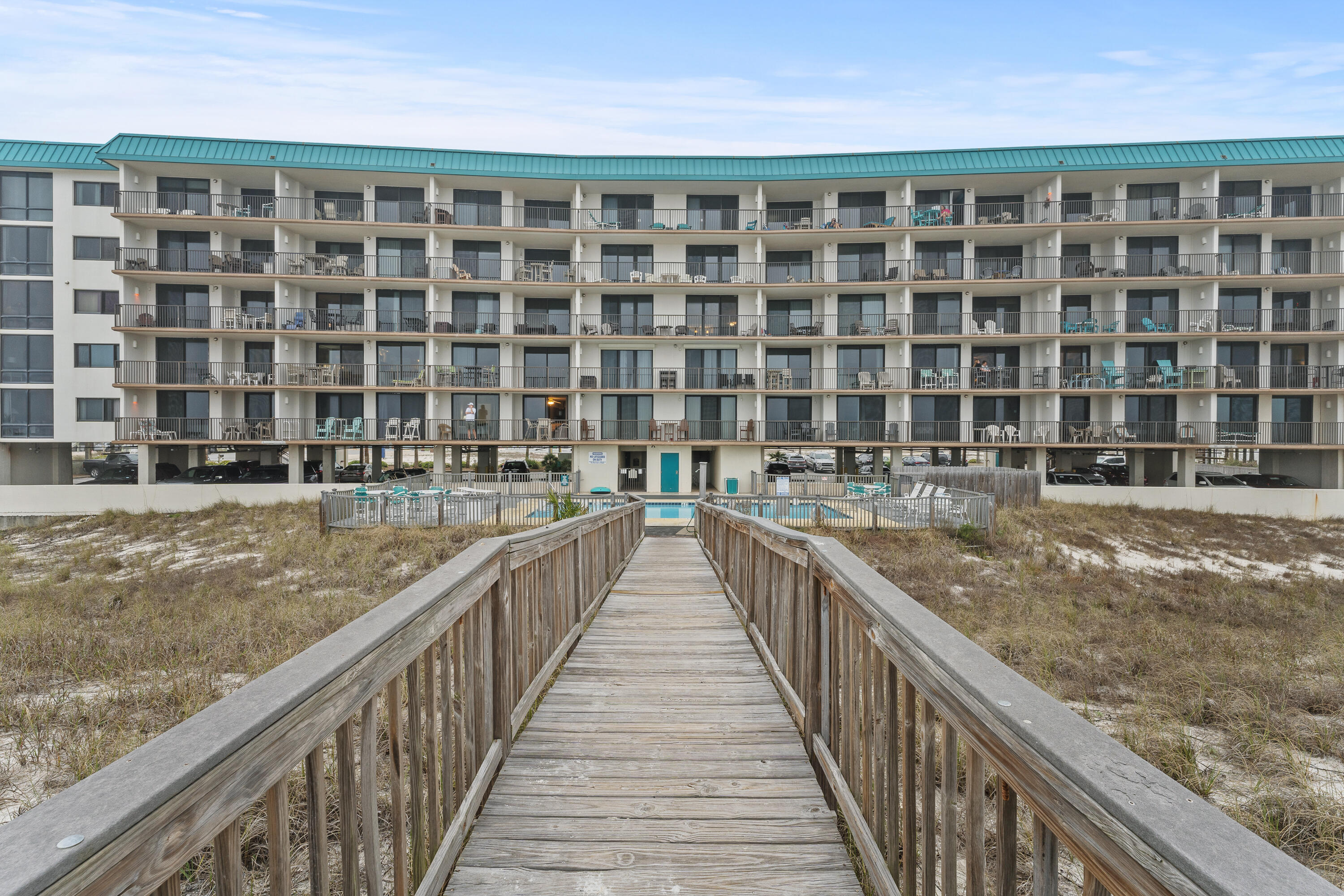 EMERALD SURF CONDO - Residential