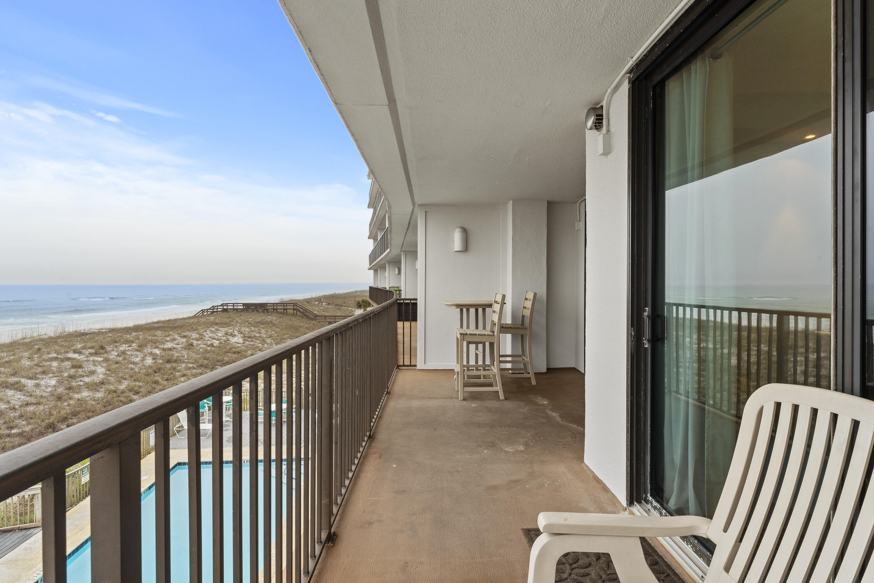 EMERALD SURF CONDO - Residential