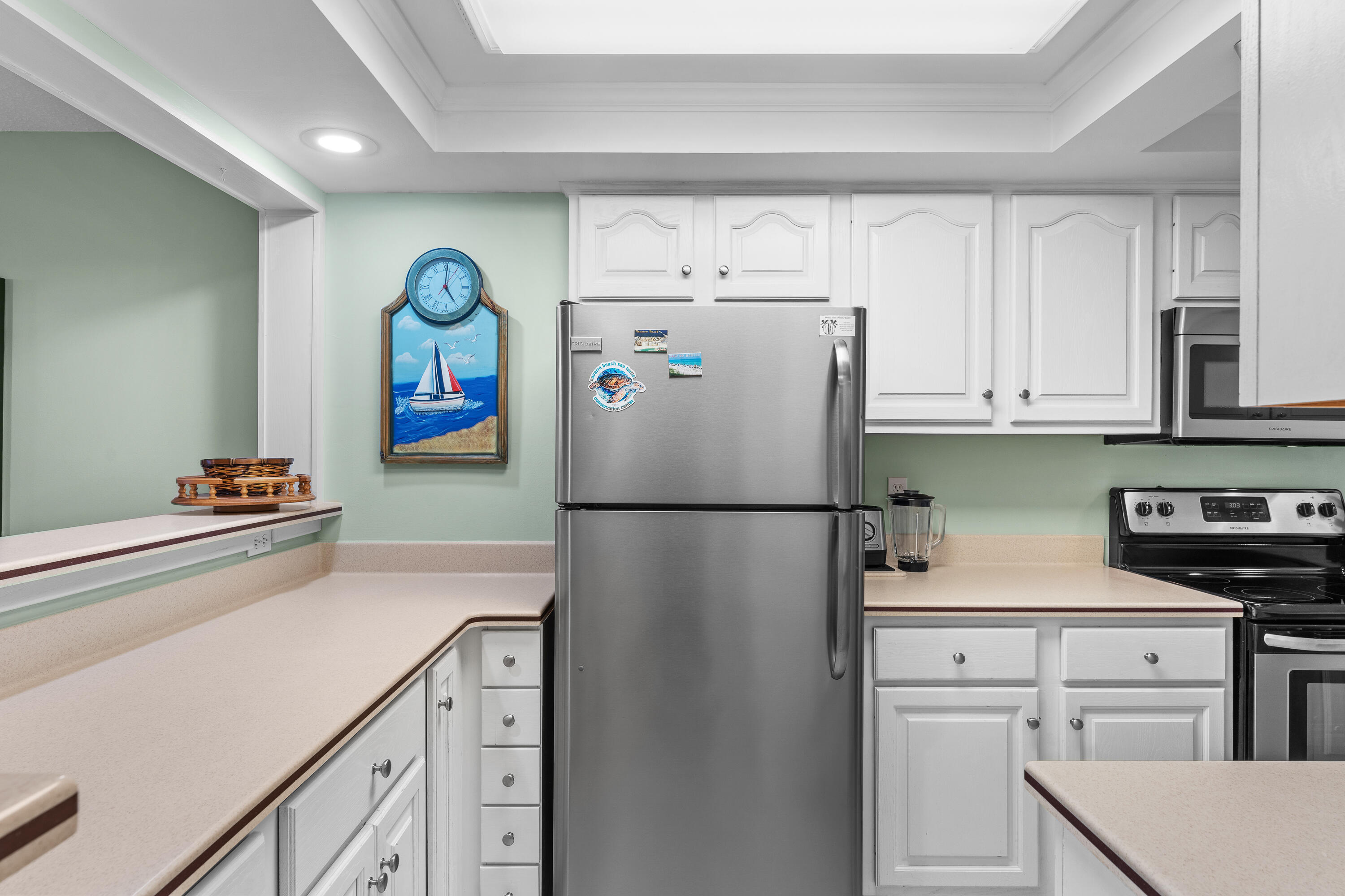 EMERALD SURF CONDO - Residential