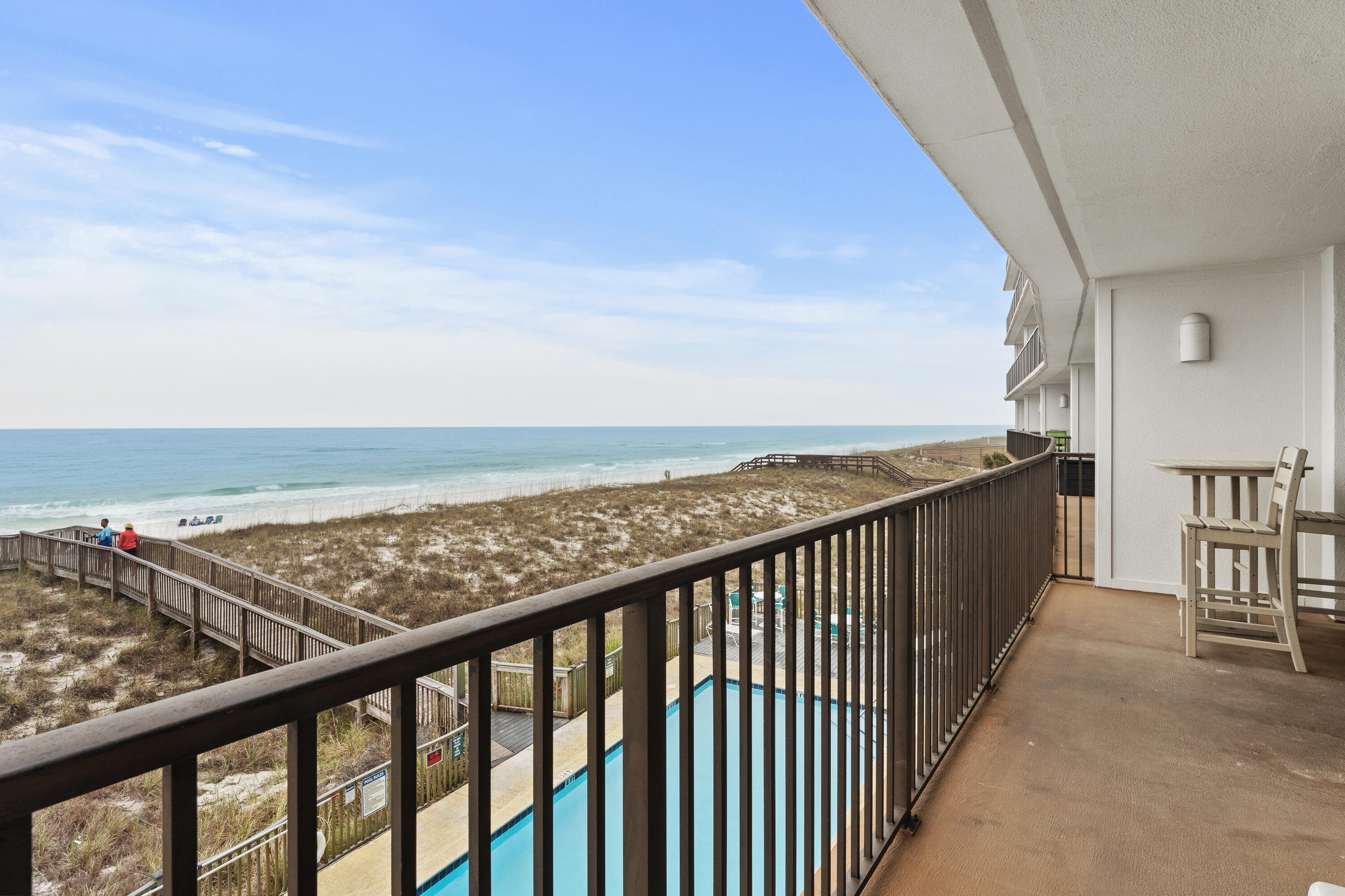 EMERALD SURF CONDO - Residential