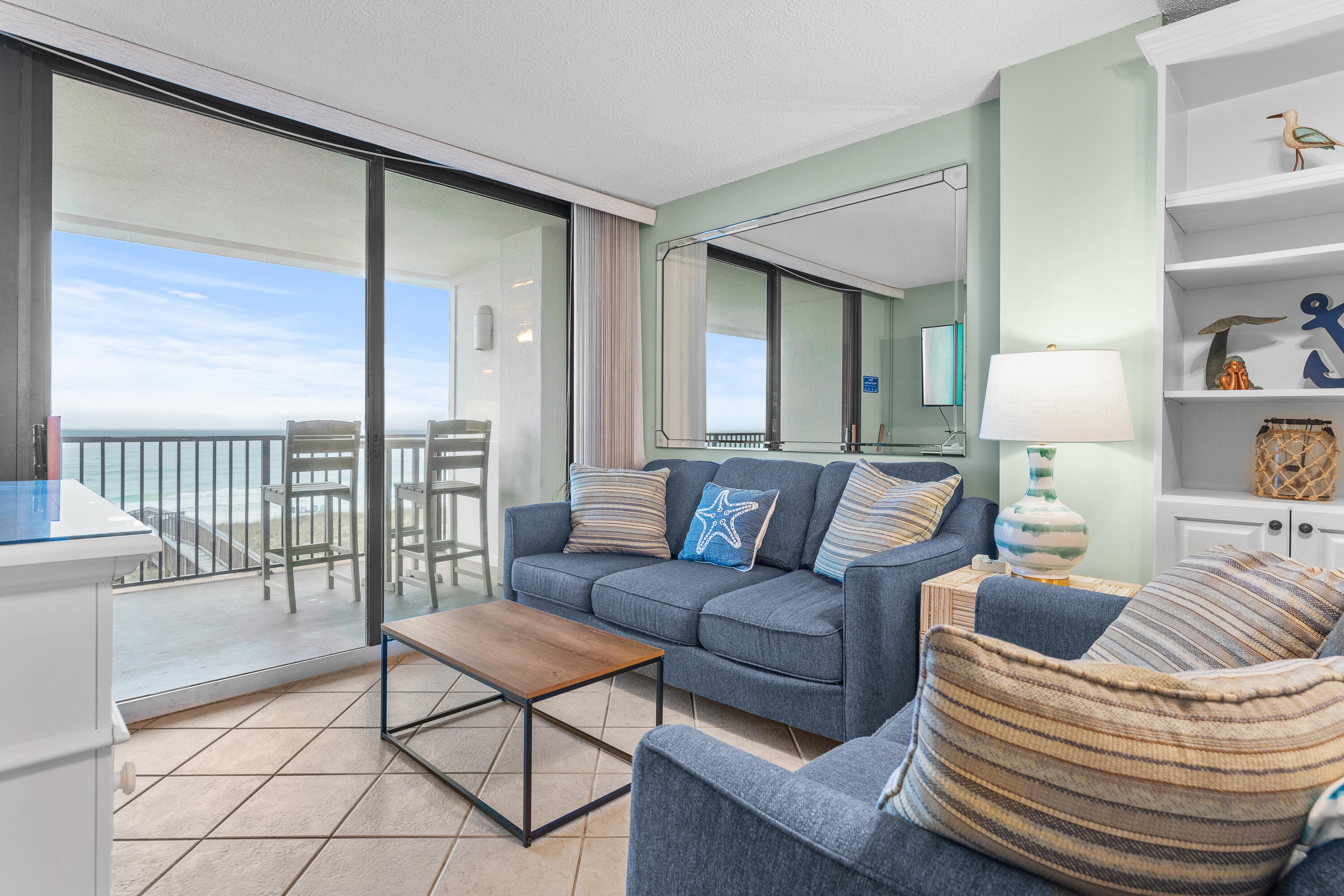 EMERALD SURF CONDO - Residential