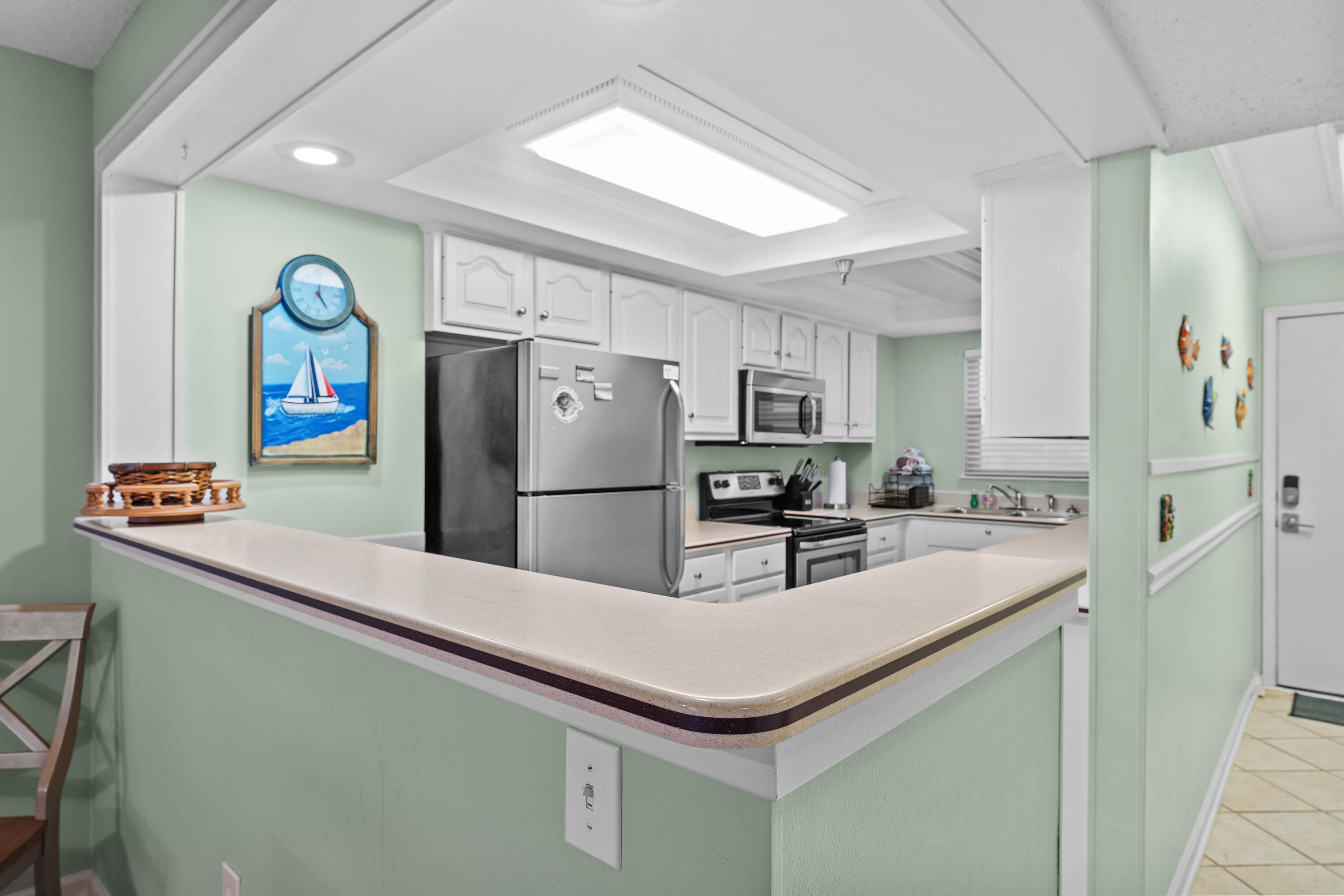 EMERALD SURF CONDO - Residential