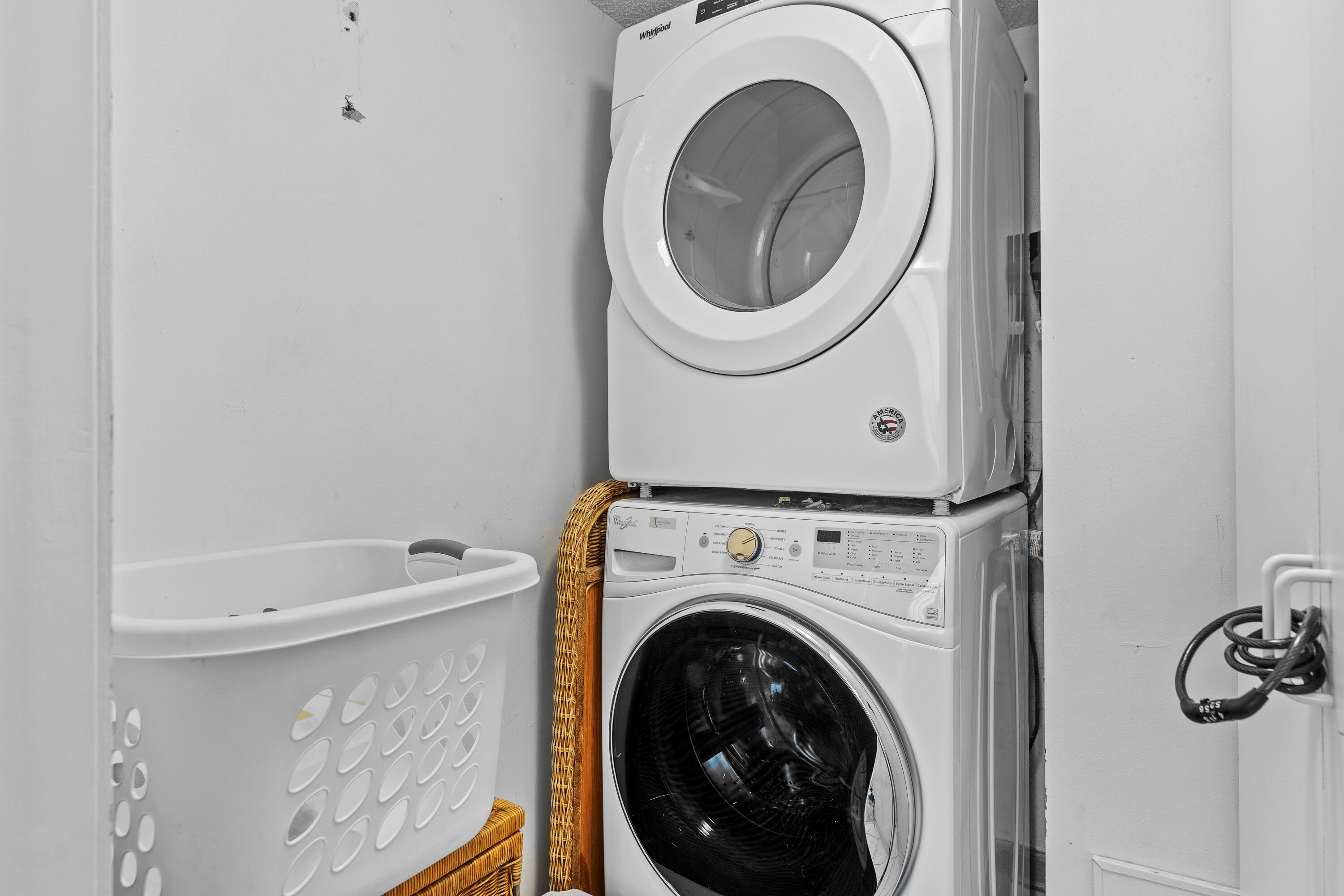 EMERALD SURF CONDO - Residential