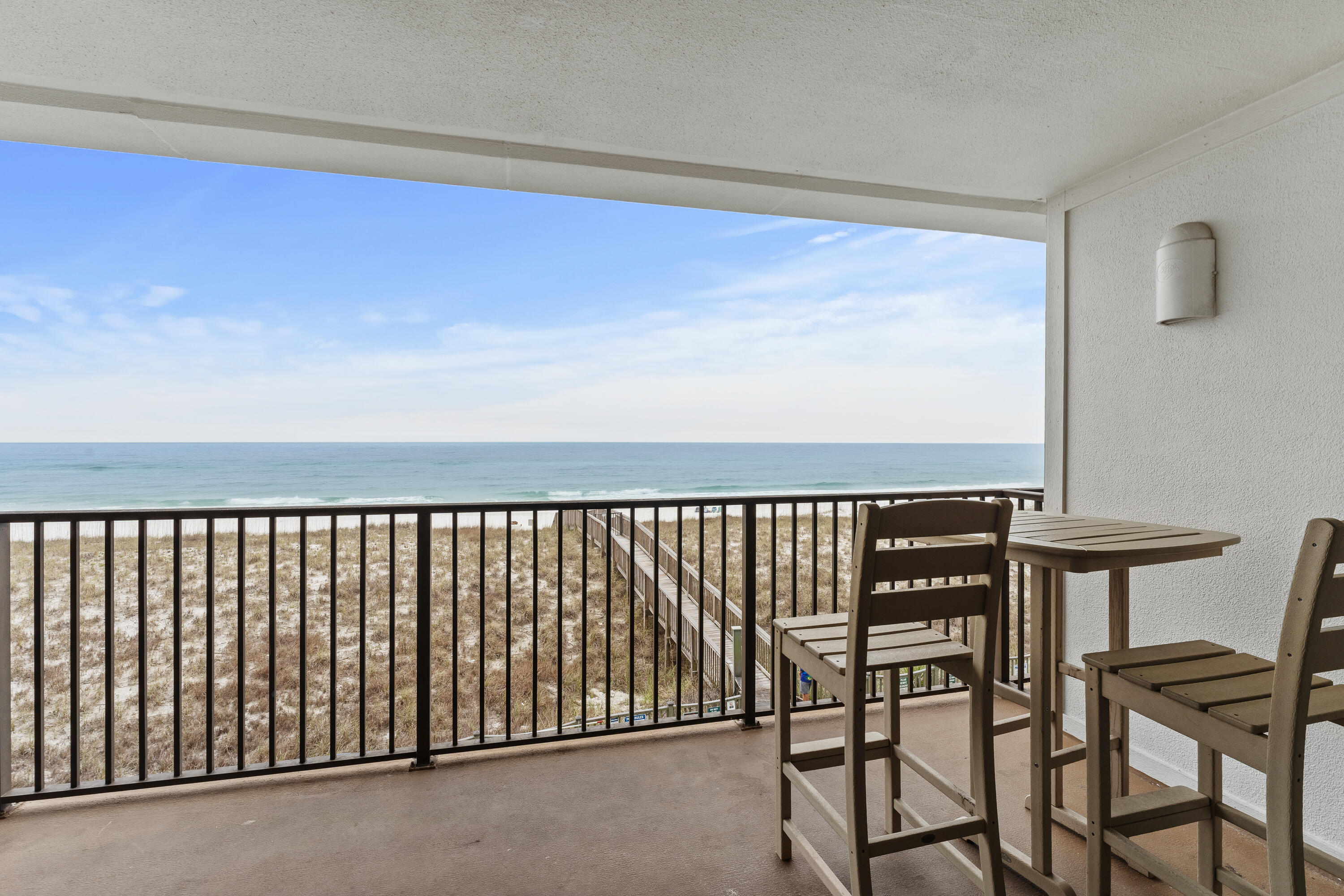 EMERALD SURF CONDO - Residential