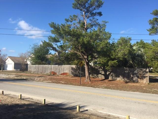 LAKESIDE VILLAGE - Residential