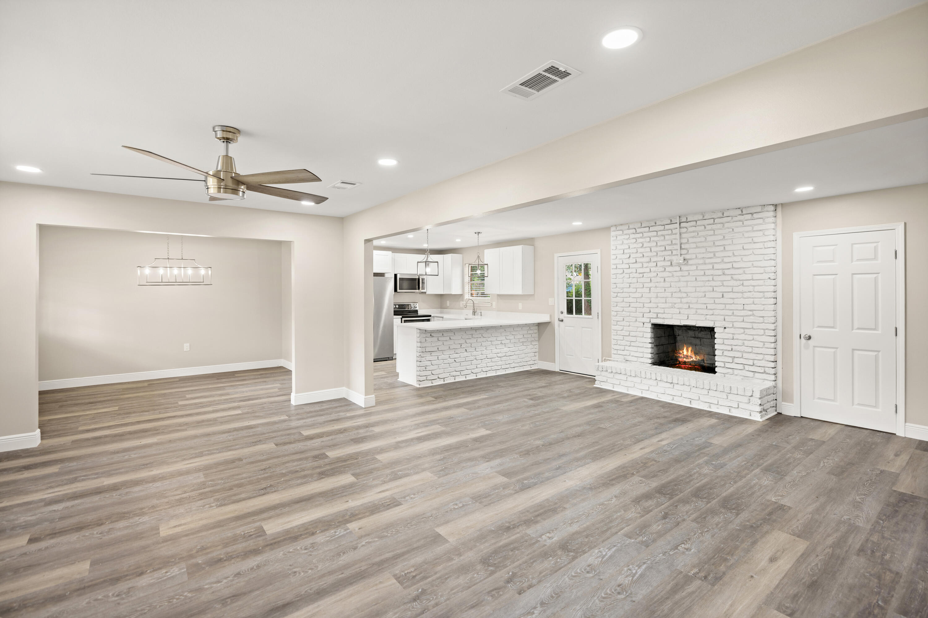 BAYOU POQUITO - Residential