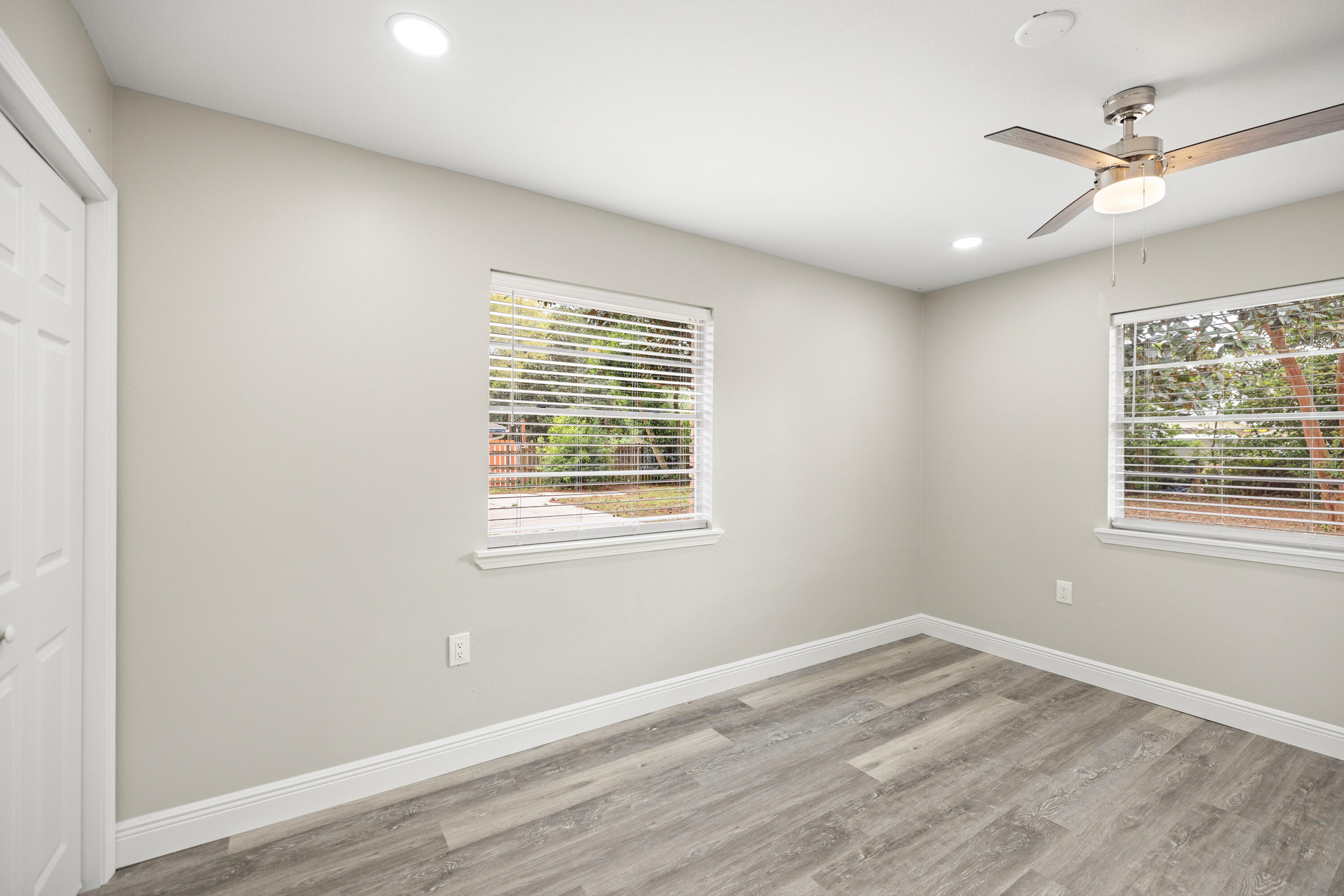 BAYOU POQUITO - Residential
