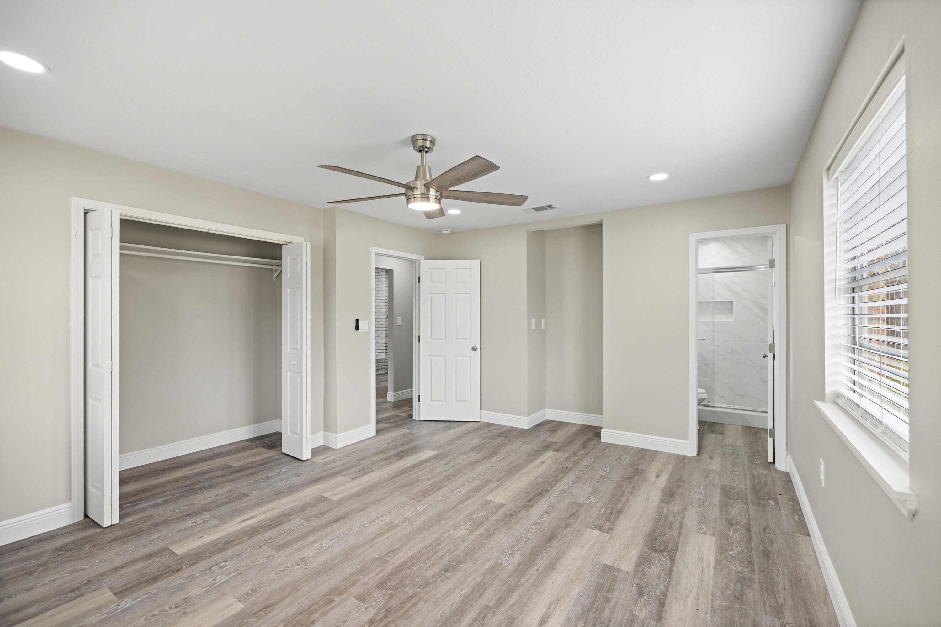 BAYOU POQUITO - Residential