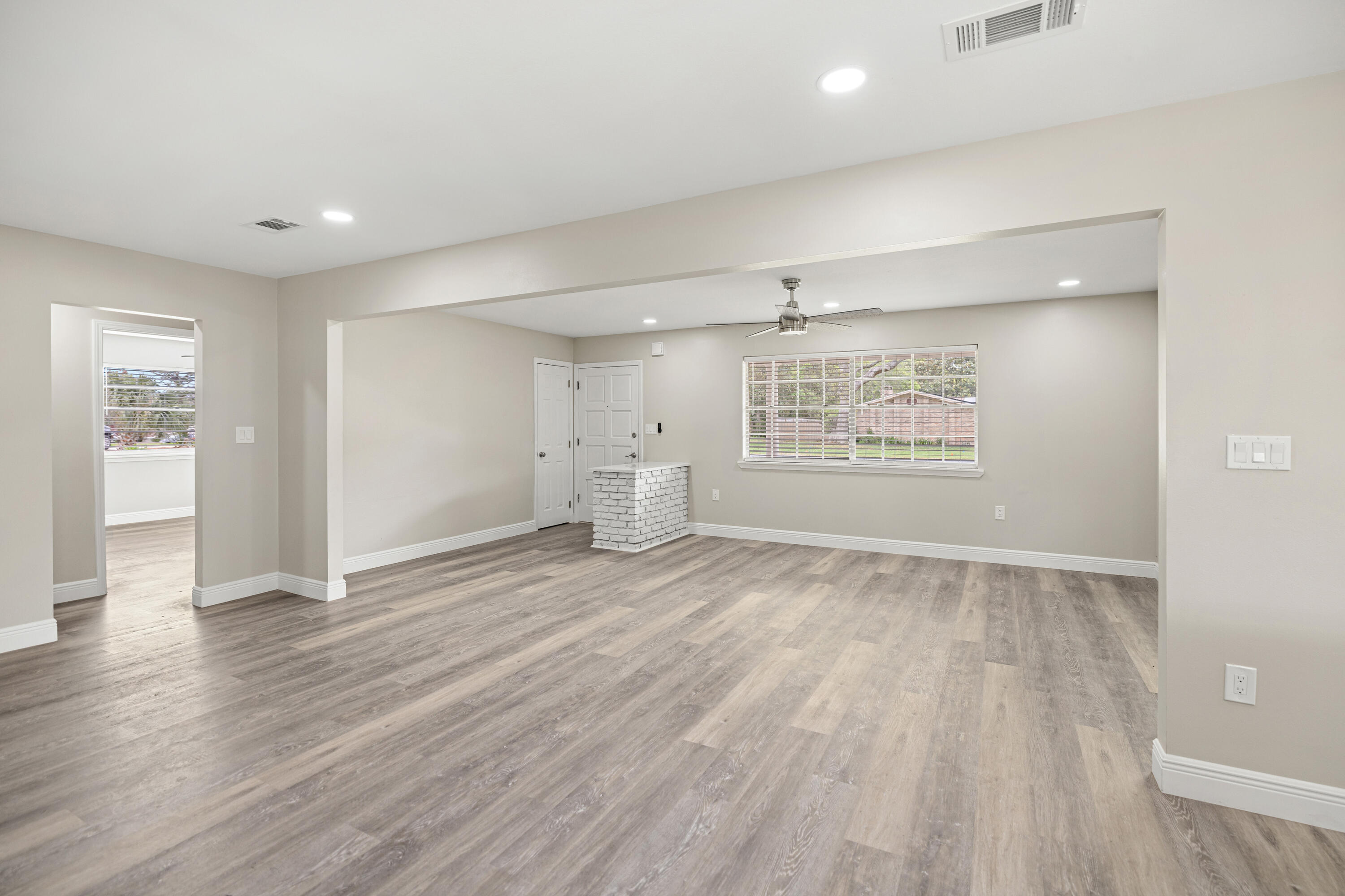 BAYOU POQUITO - Residential