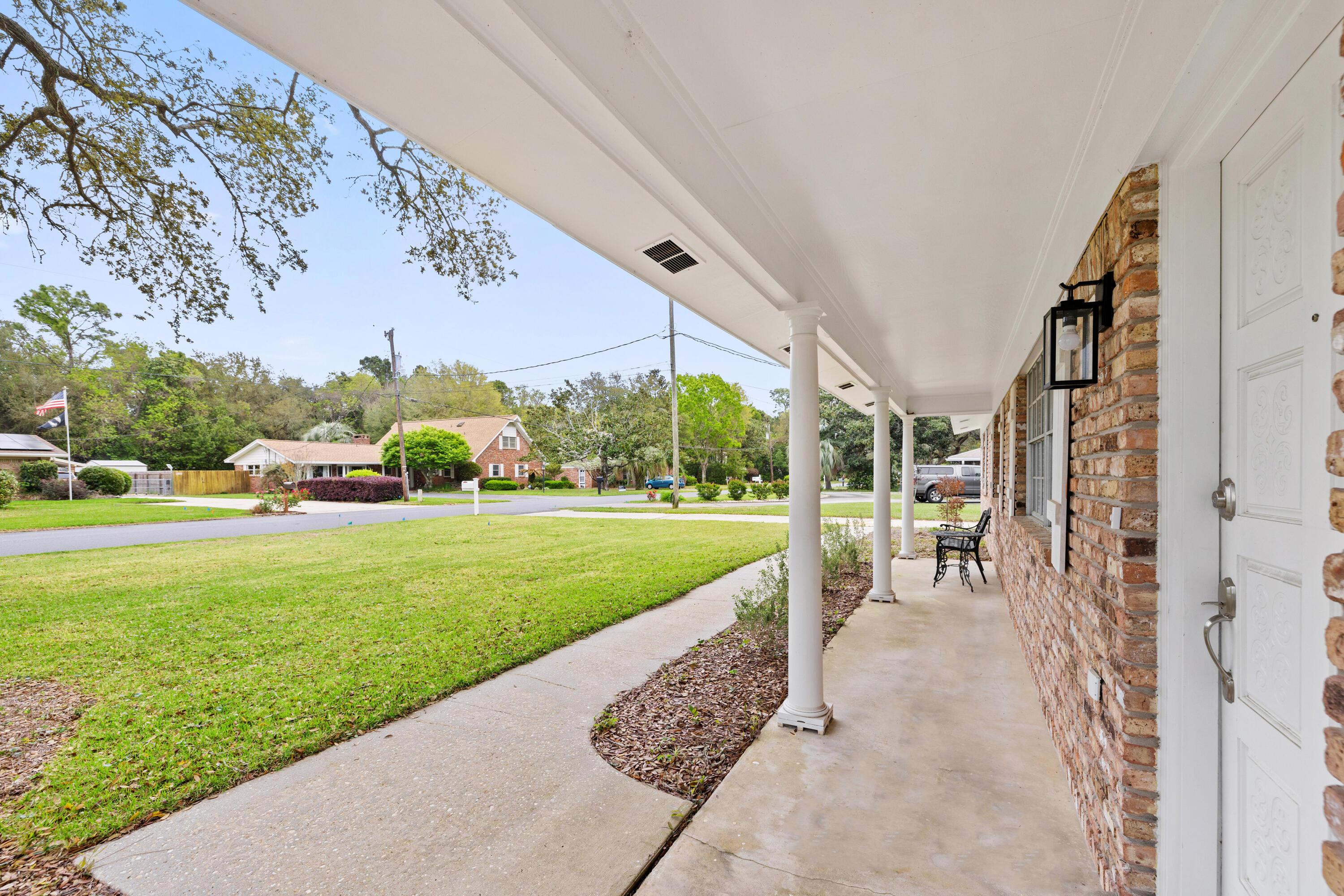 BAYOU POQUITO - Residential