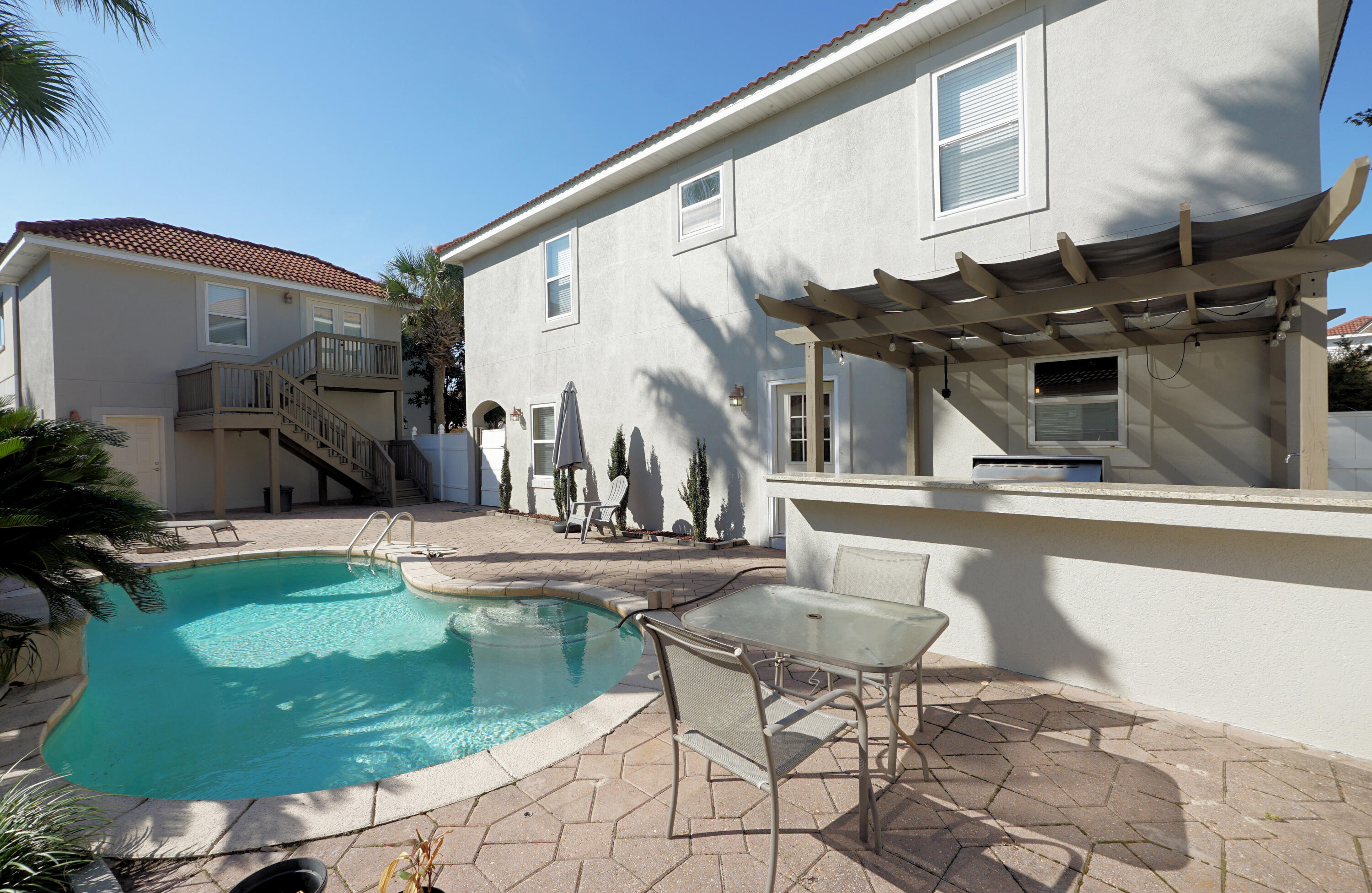 CALUSA BAY S/D - Residential Lease