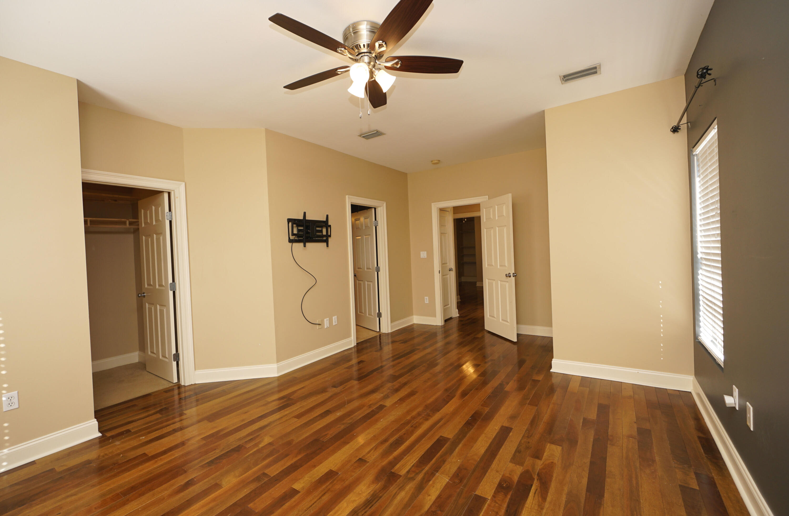 CALUSA BAY S/D - Residential Lease