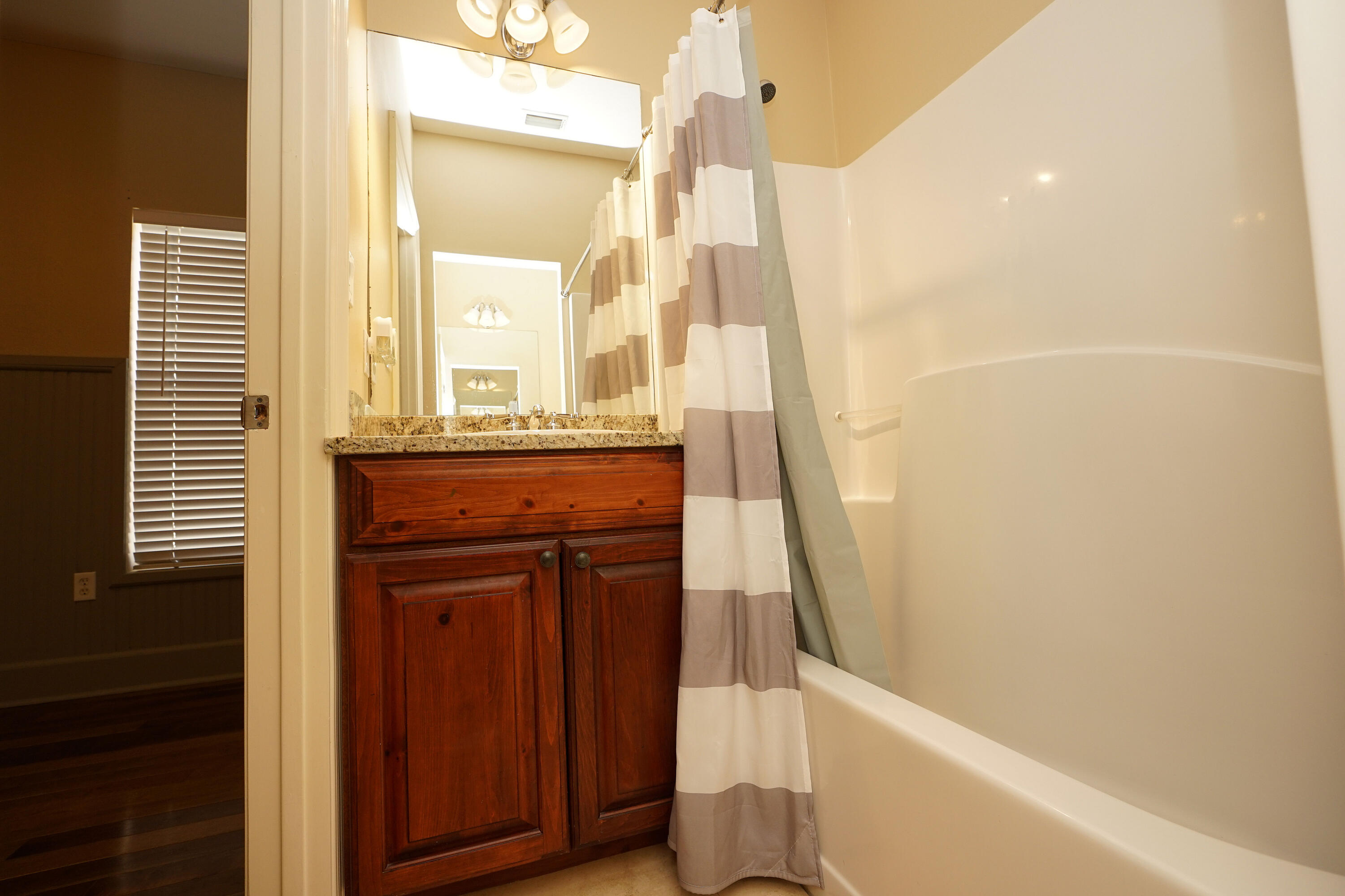 CALUSA BAY S/D - Residential Lease