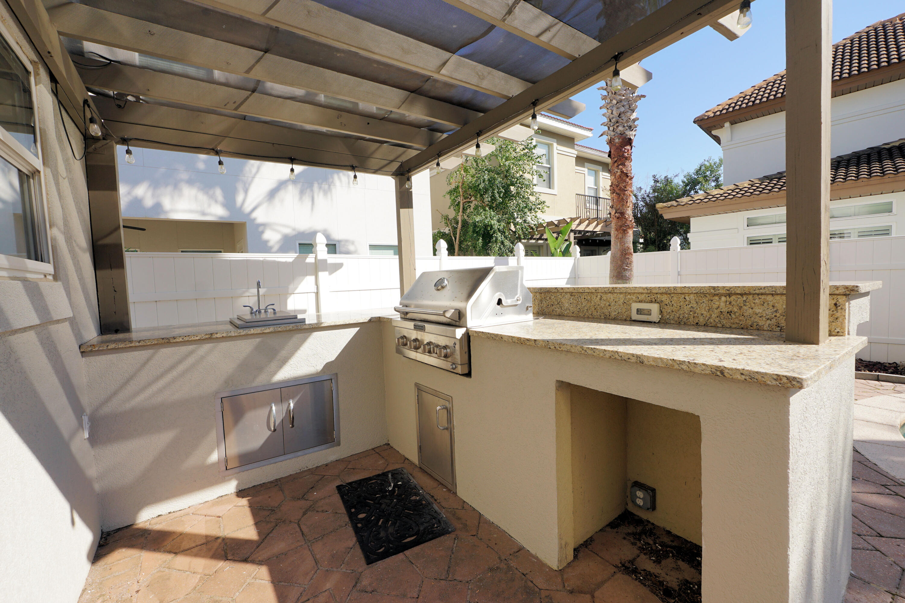 CALUSA BAY S/D - Residential Lease