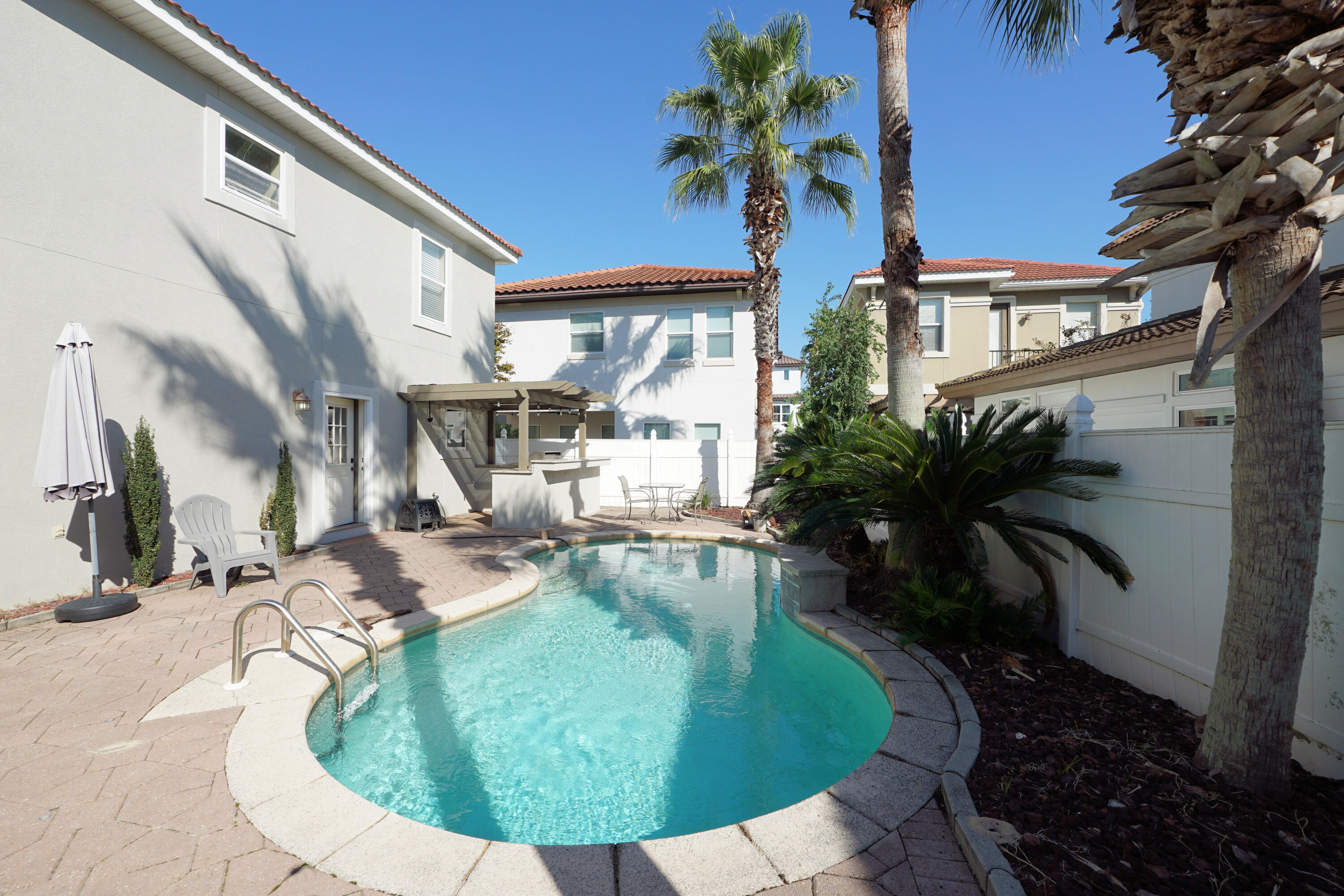 CALUSA BAY S/D - Residential Lease