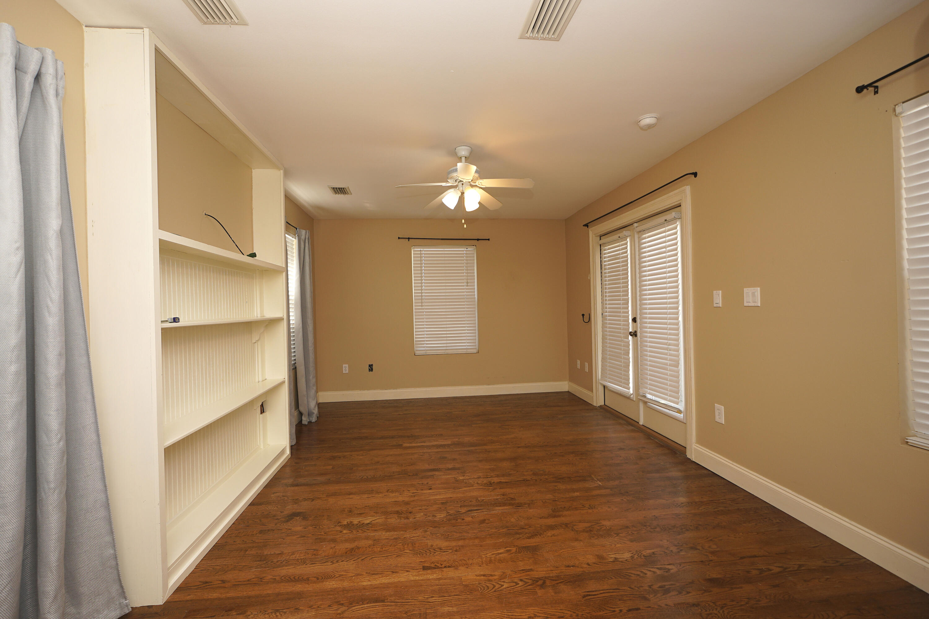 CALUSA BAY S/D - Residential Lease