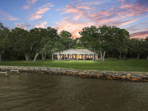 Photo of 4560 W Co Hwy 83A, Freeport, FL 32439 (MLS # 987786)