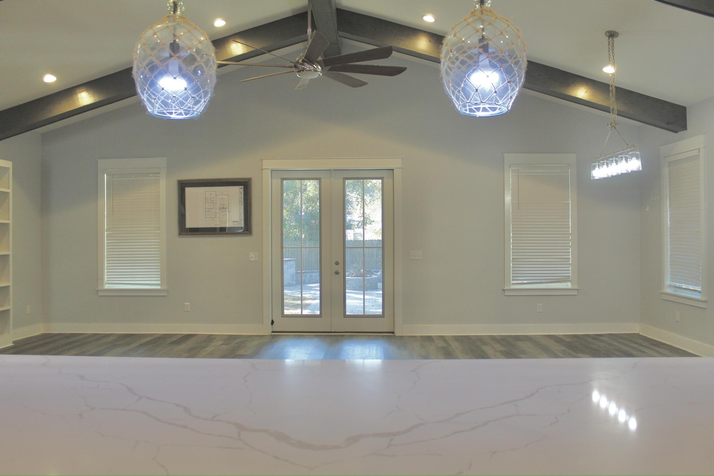 SEABREEZE 3RD ADDN - Residential