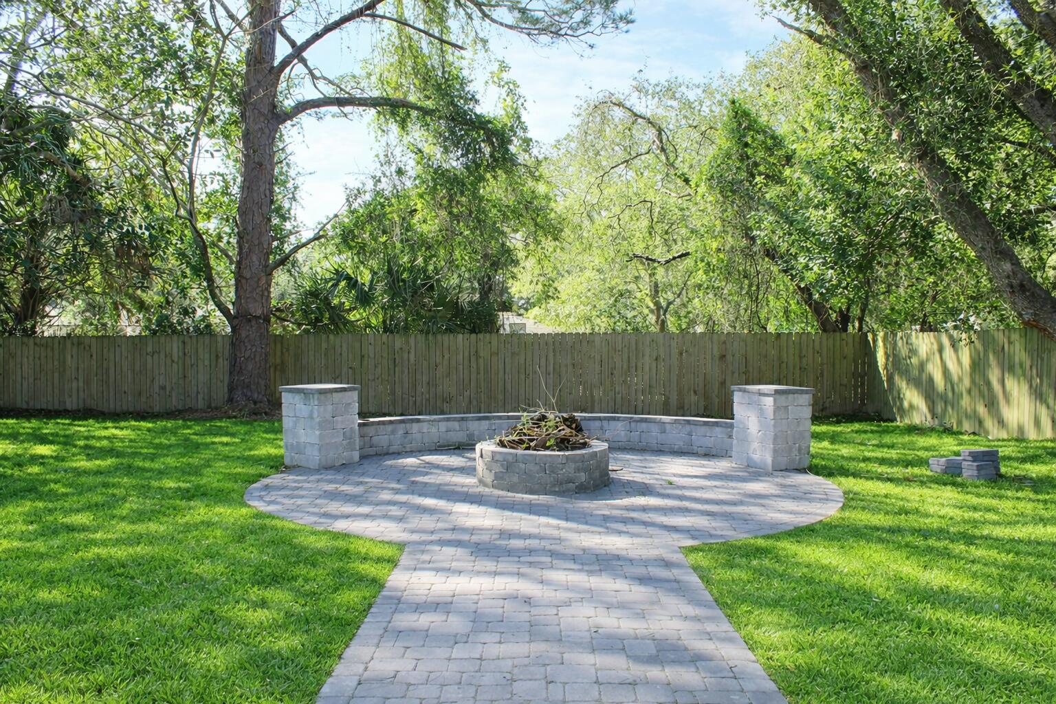 SEABREEZE 3RD ADDN - Residential